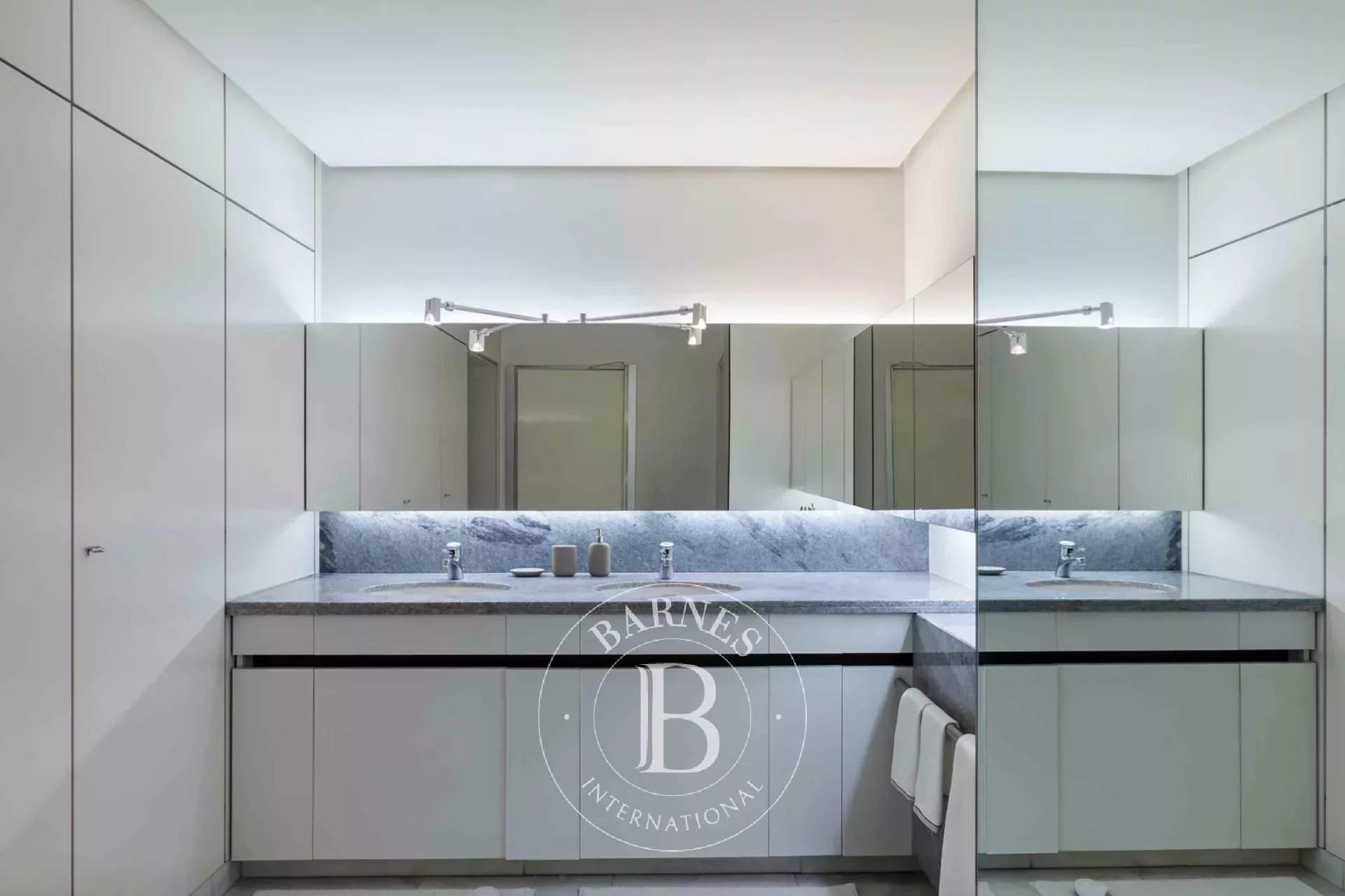 Ixelles  - Apartment 3 Bedrooms - picture 12