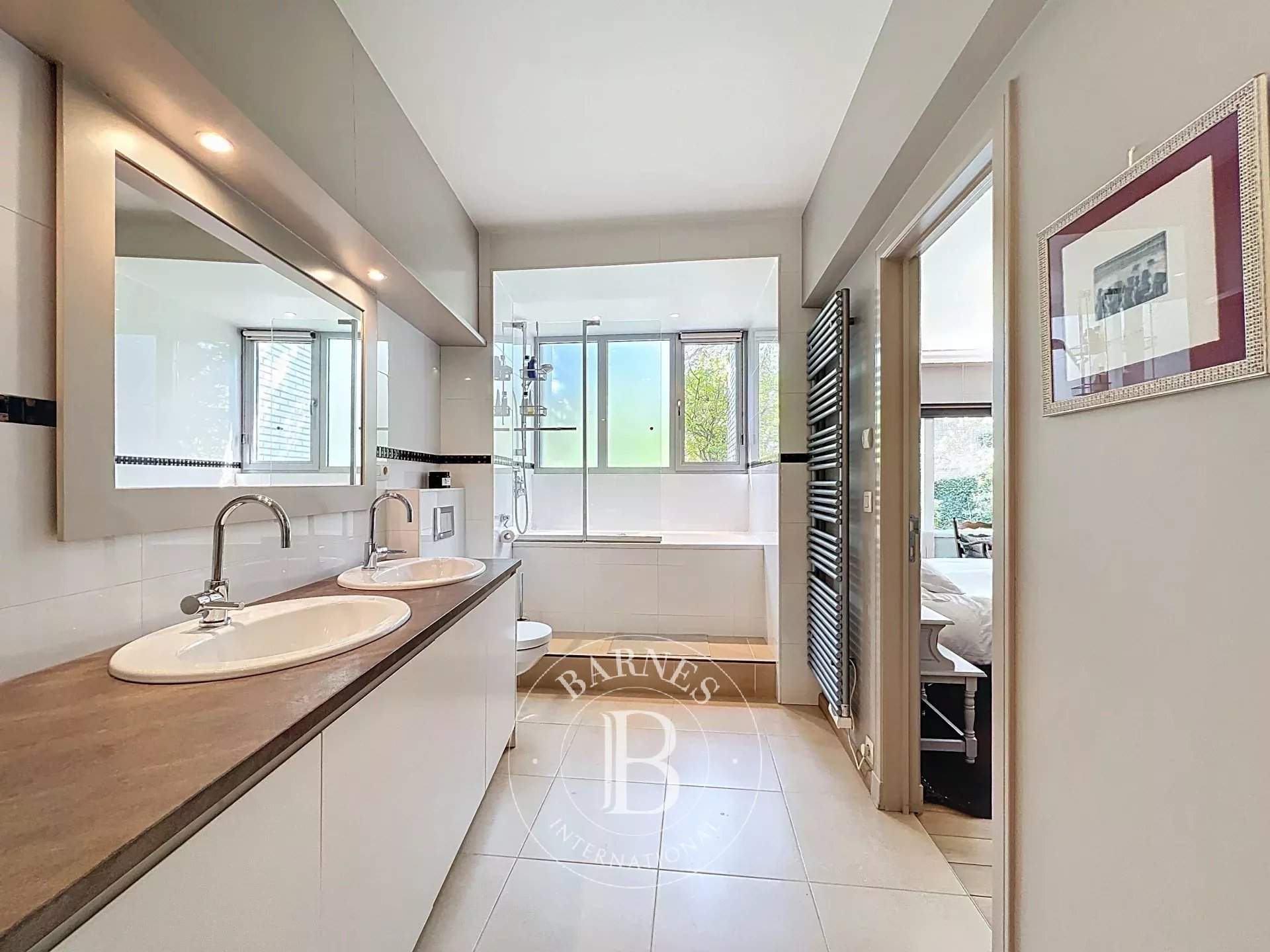 Uccle  - Apartment 4 Bedrooms - picture 12