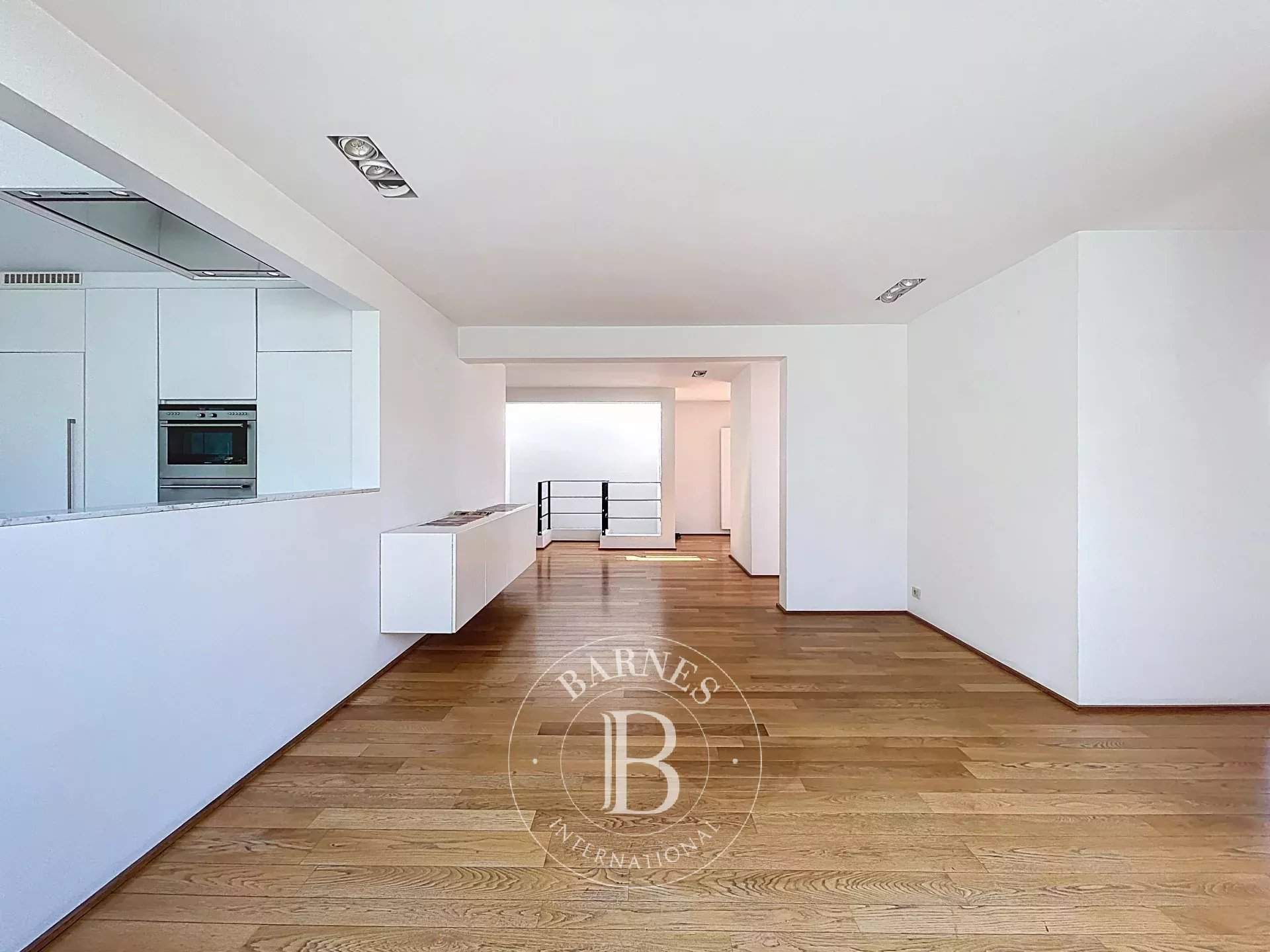 Uccle  - Apartment 4 Bedrooms - picture 11