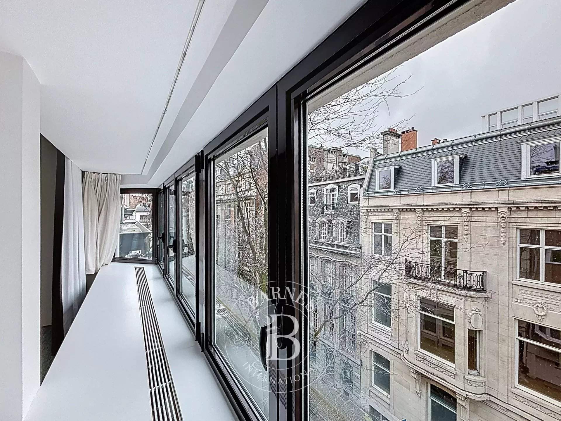 Saint-Gilles  - Appartement 7 Pi&egrave;ces 2 Chambres - picture 10