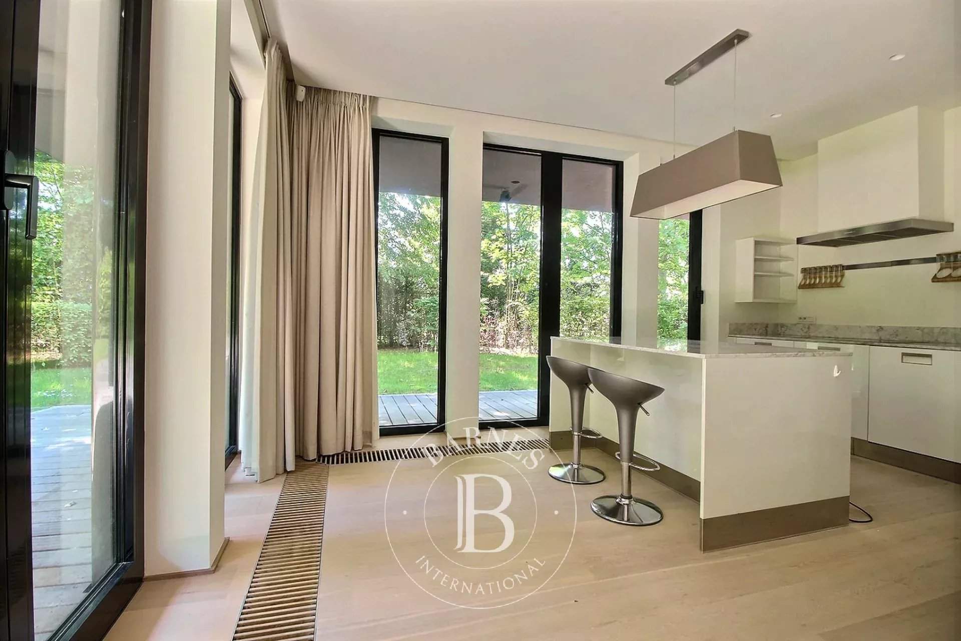 Uccle  - Apartment 3 Bedrooms - picture 1