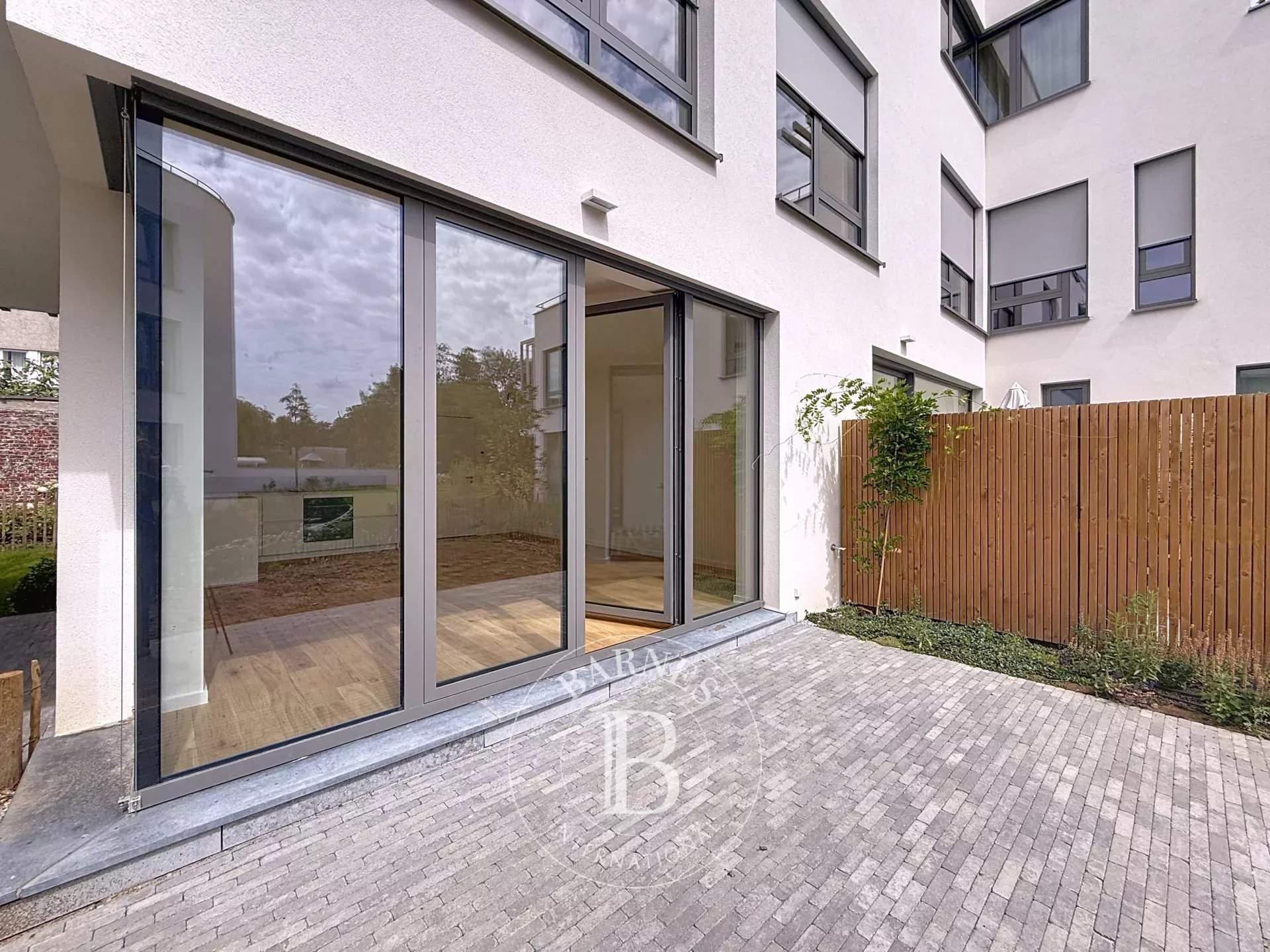 Uccle  - Apartment 2 Bedrooms - picture 17