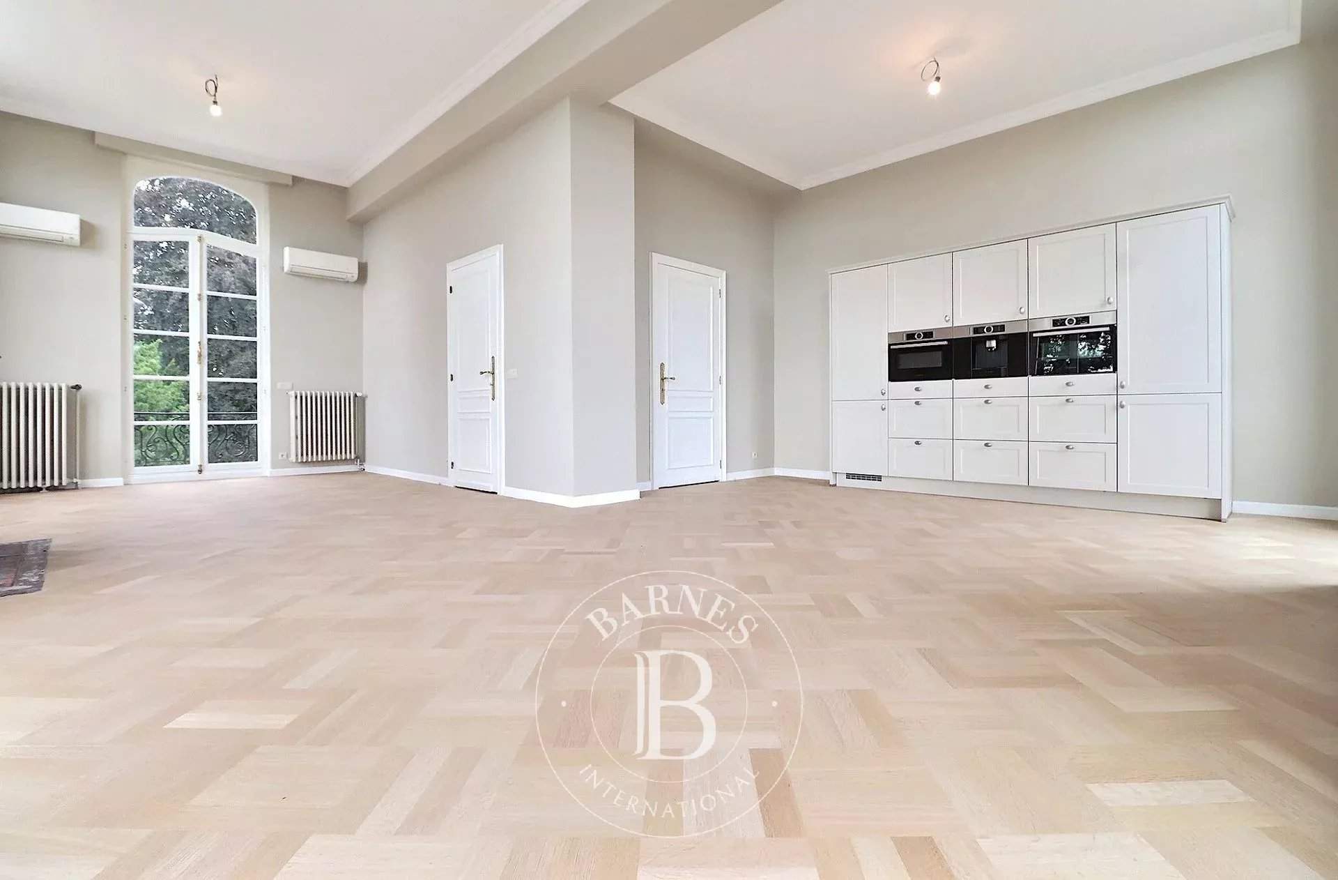 Woluwe-Saint-Pierre  - Offices 6 Bedrooms - picture 14