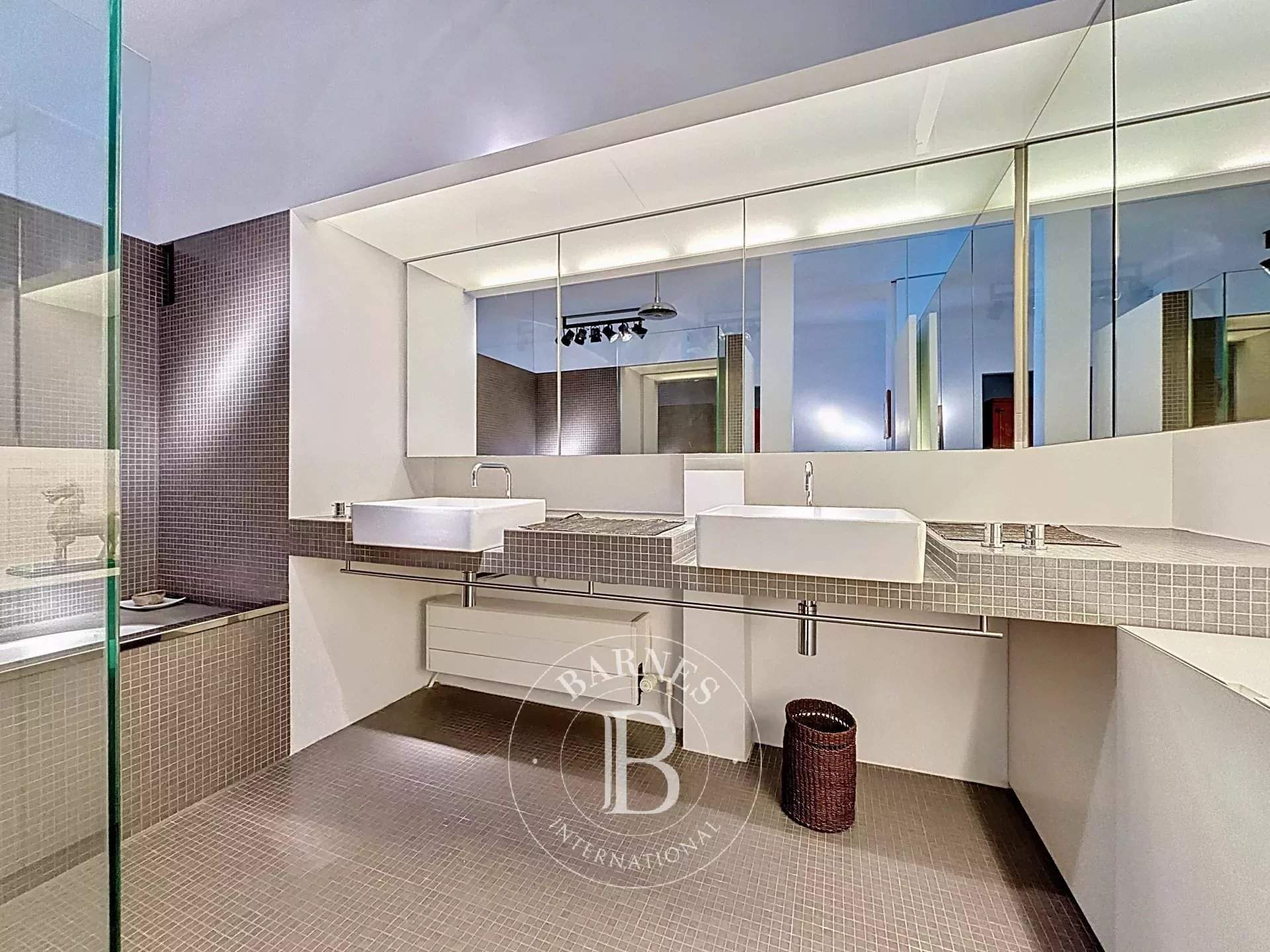 Saint-Gilles  - Appartement 7 Pi&egrave;ces 2 Chambres - picture 11