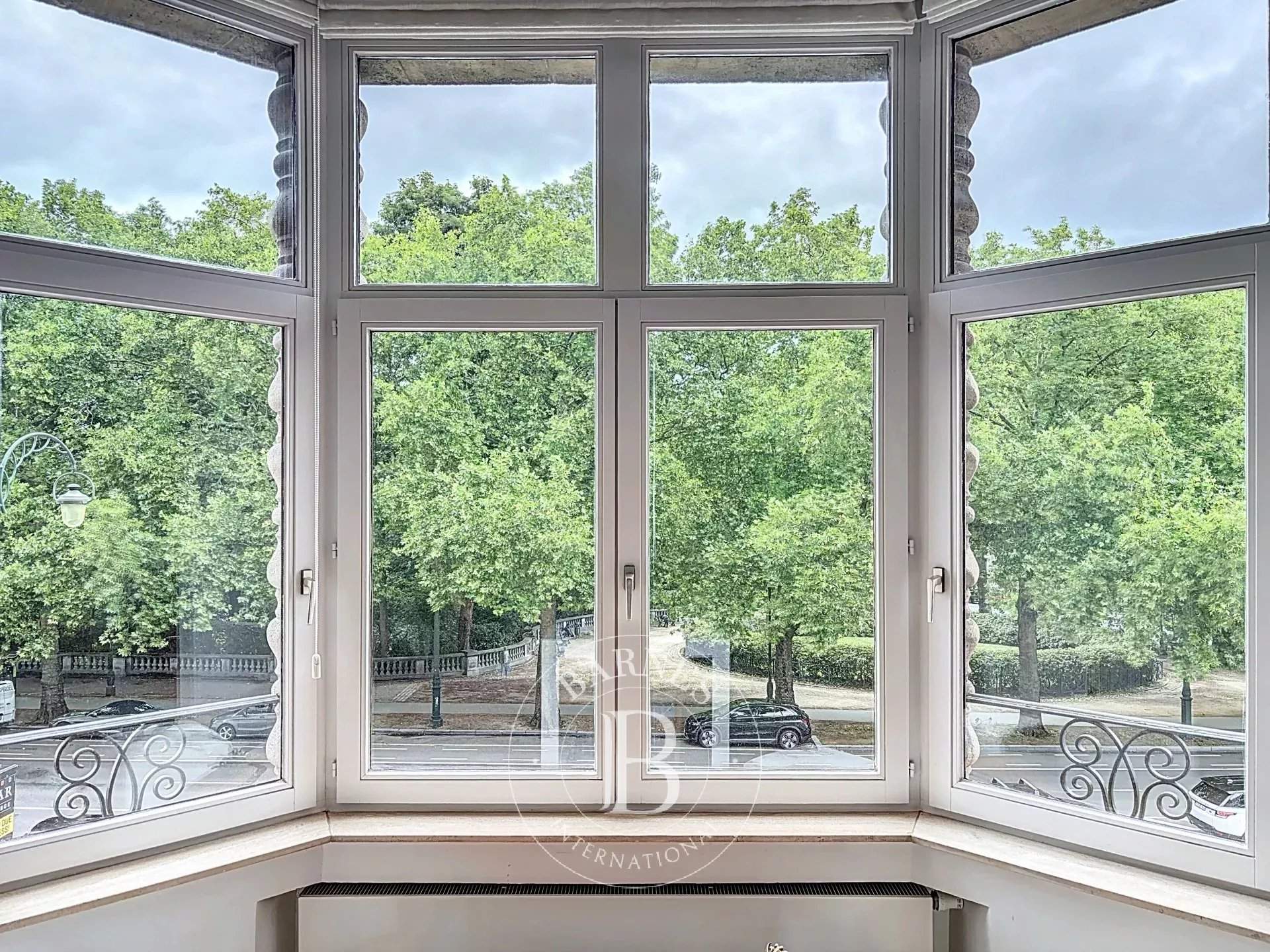 Bruxelles  - Appartement 10 Pièces 2 Chambres - picture 19