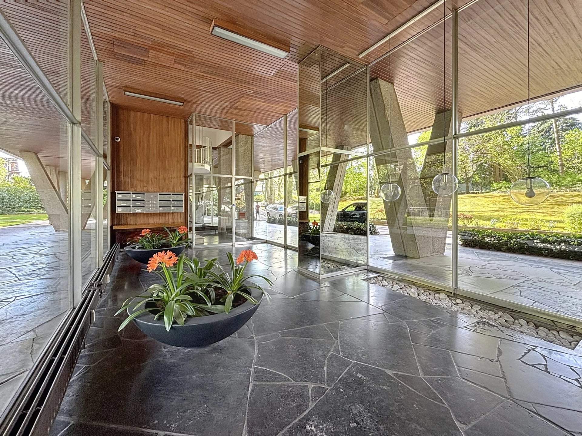 Uccle  - Apartment 4 Bedrooms - picture 20