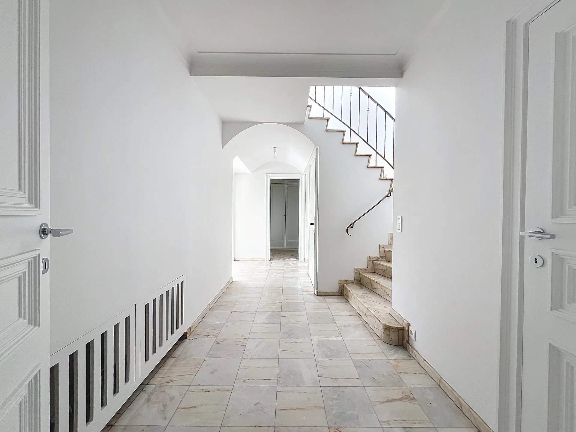 Uccle  - Apartment 4 Bedrooms - picture 11