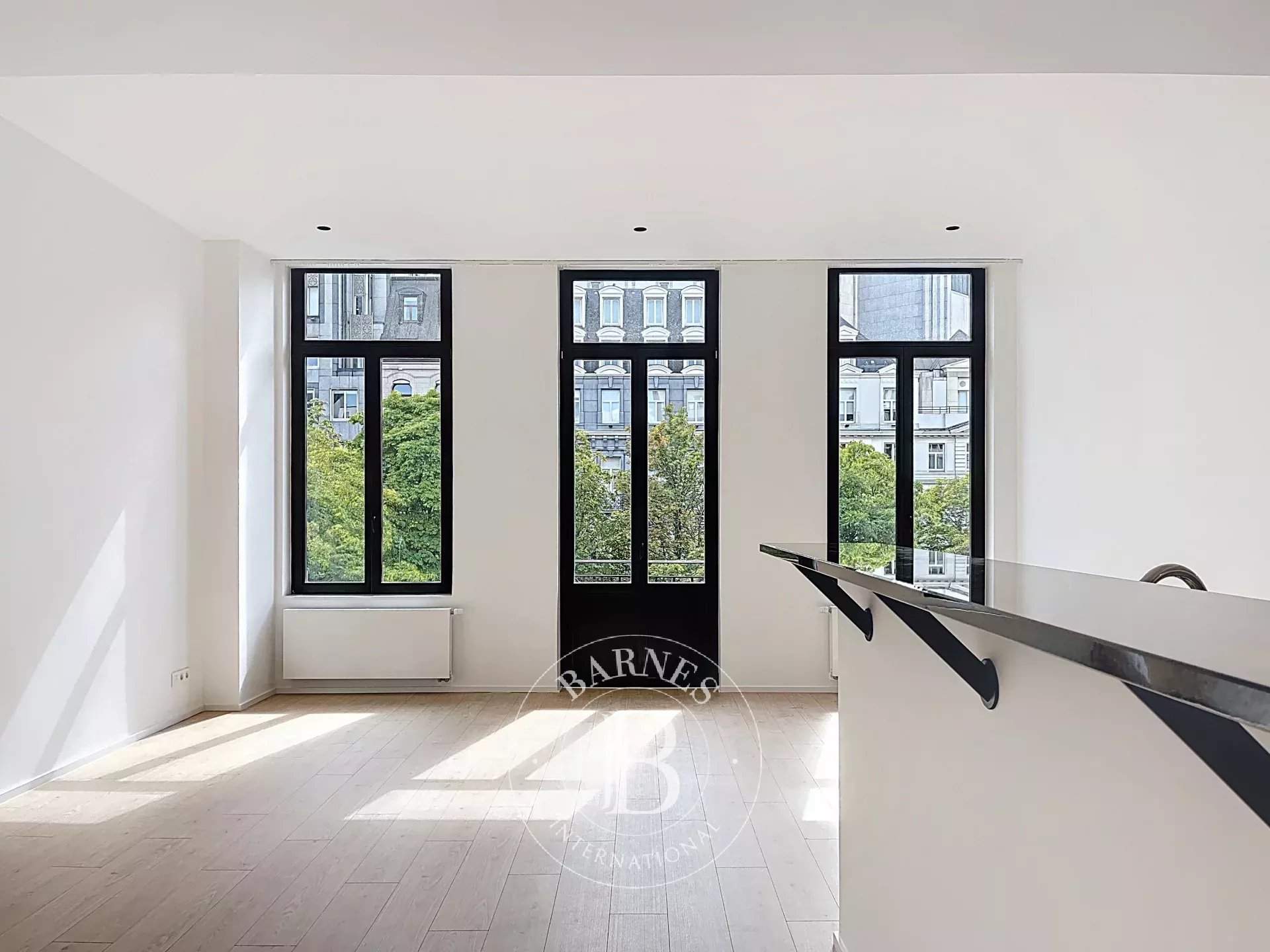 Bruxelles  - Piso 10 Cuartos 3 Habitaciones - picture 1