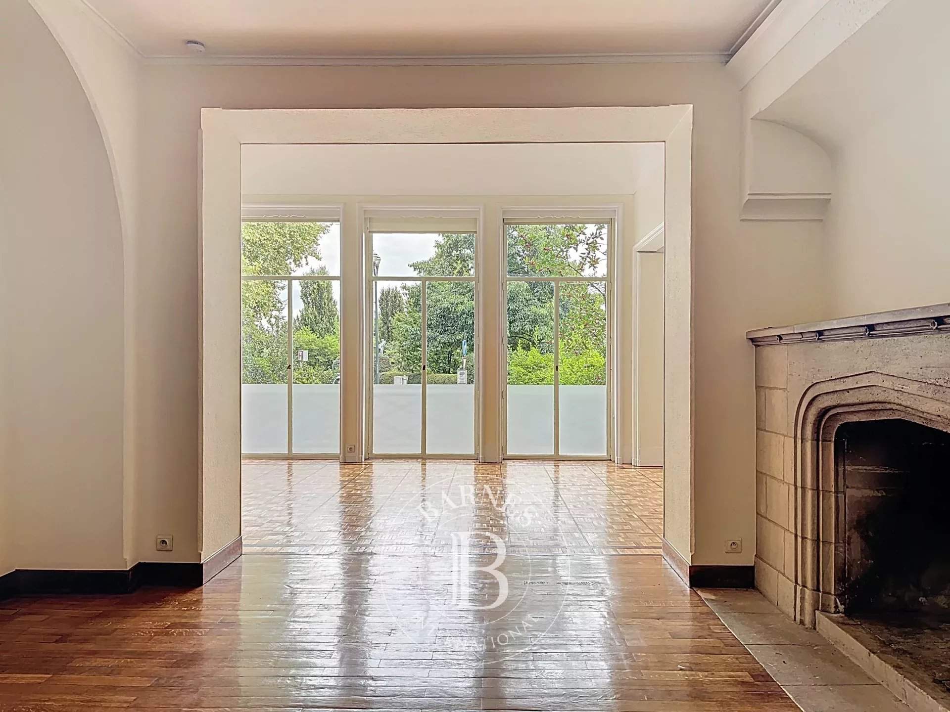 Bruxelles  - Duplex 3 Bedrooms - picture 11