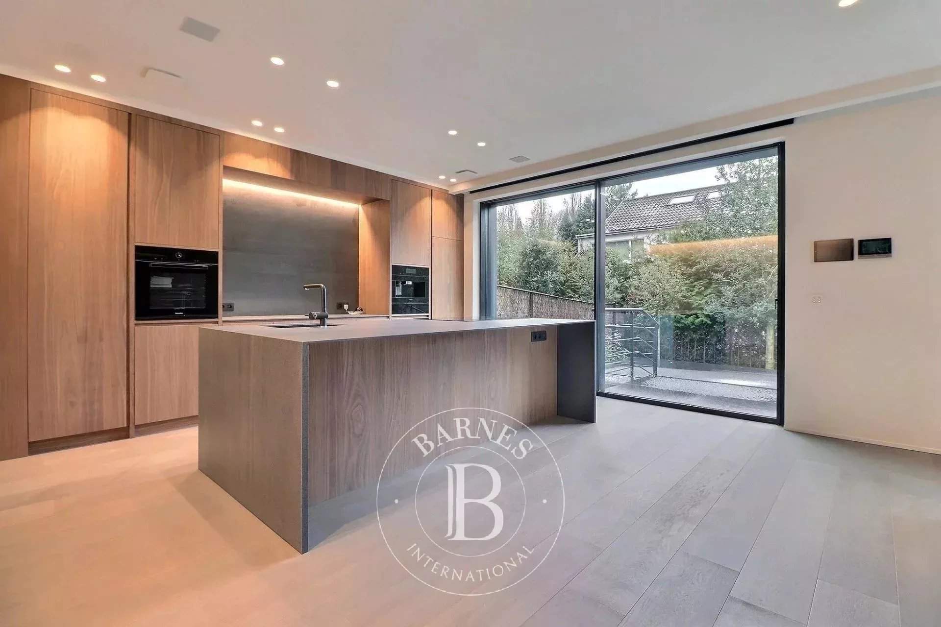 Uccle  - Duplex 10 Pi&egrave;ces 3 Chambres - picture 9