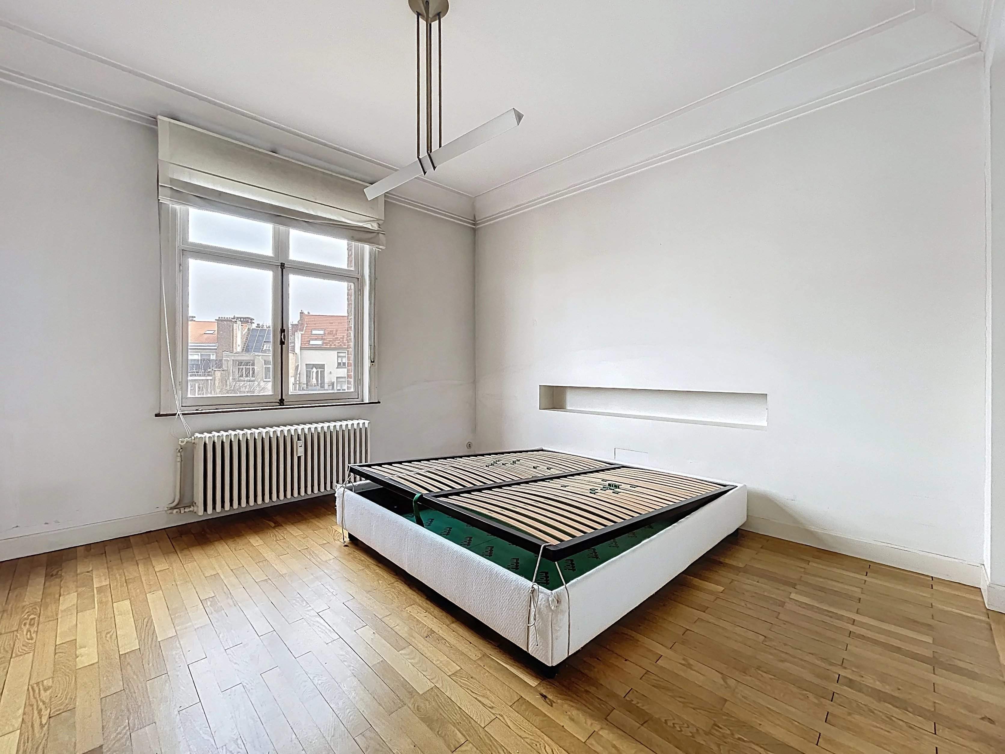 Ixelles  - Appartement 8 Pi&egrave;ces 3 Chambres - picture 12