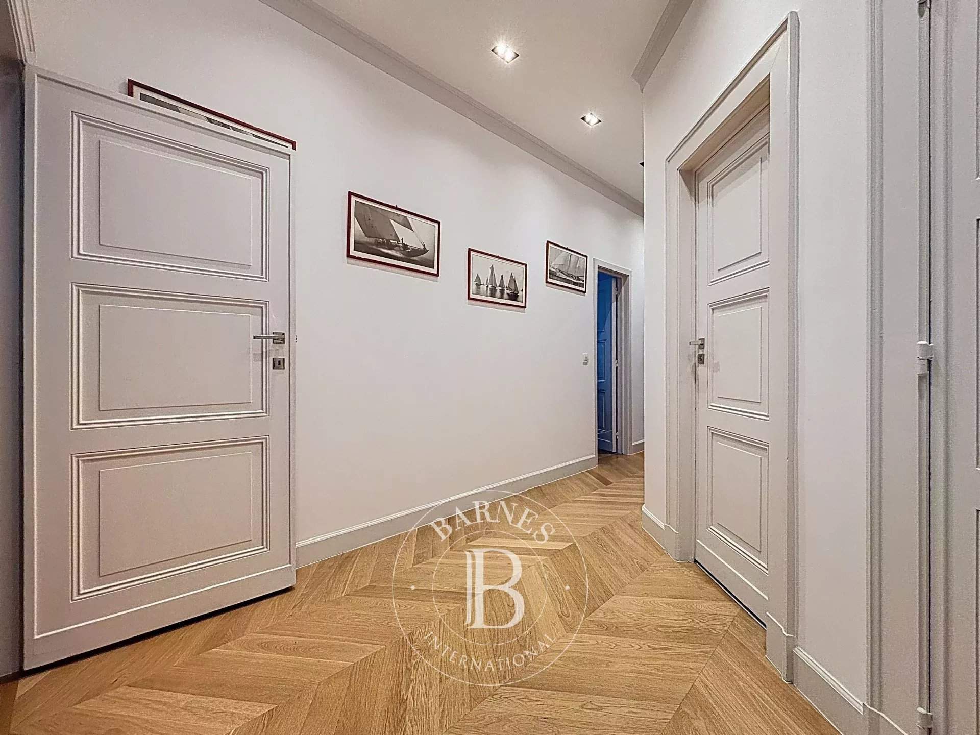 Bruxelles  - Appartement 10 Pièces 2 Chambres - picture 16