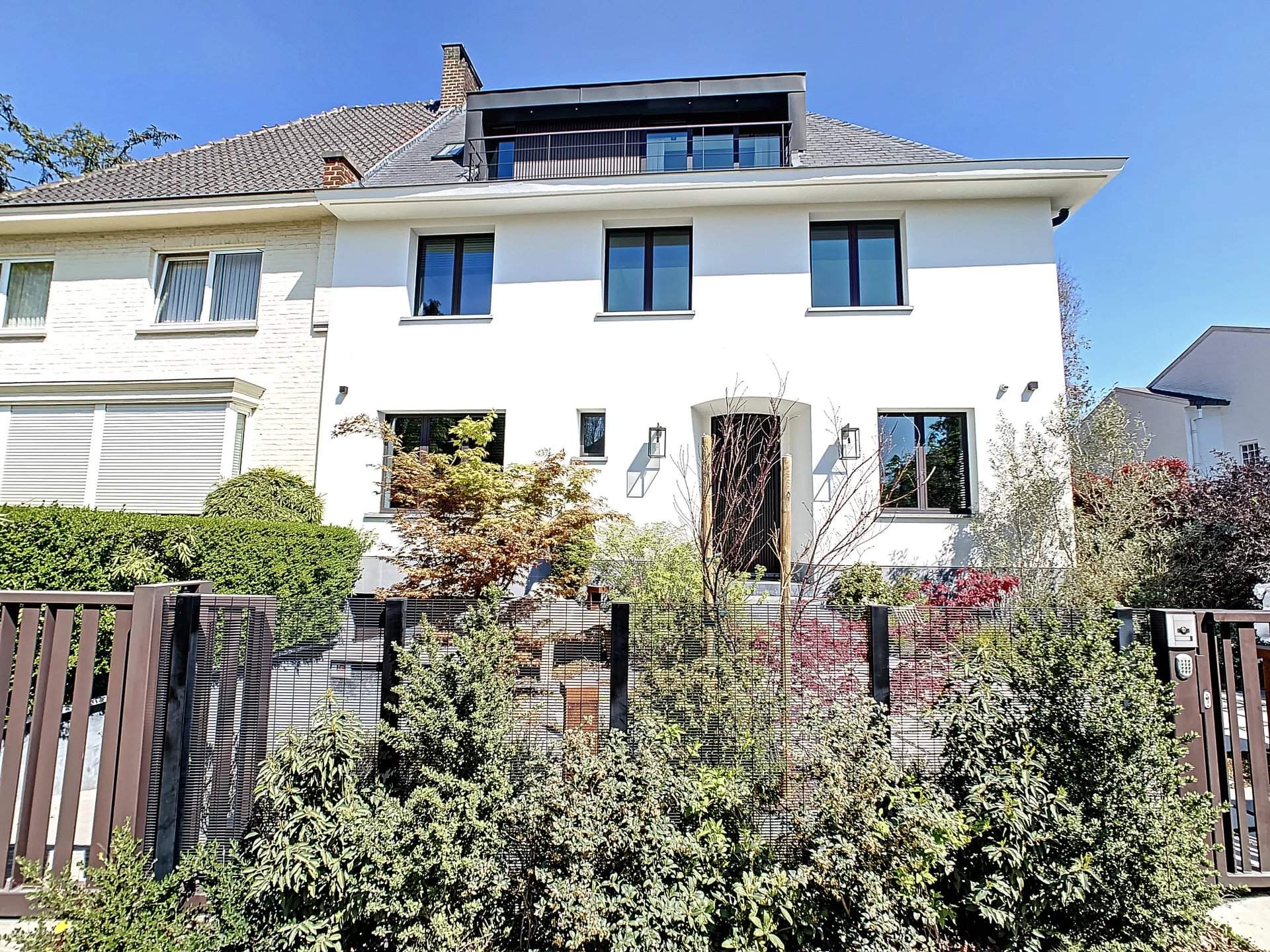 Uccle  - Maison 20 Pi&egrave;ces 5 Chambres - picture 1
