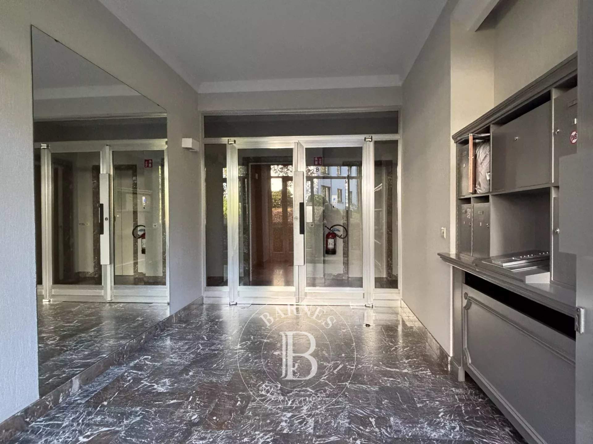 Uccle  - Piso 9 Cuartos 3 Habitaciones - picture 16