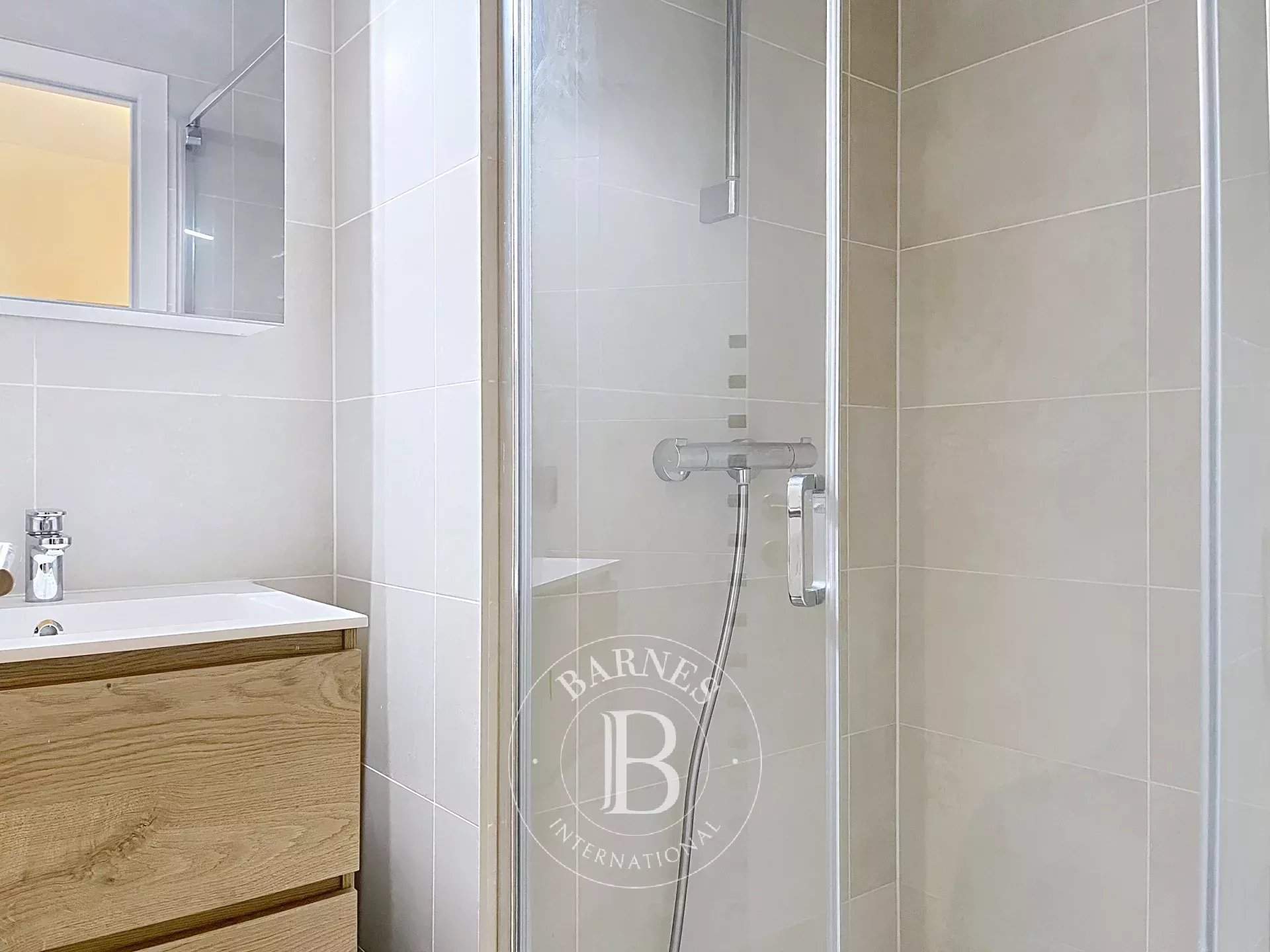 Bruxelles  - Appartement 3 Pièces, 1 Chambre - picture 6