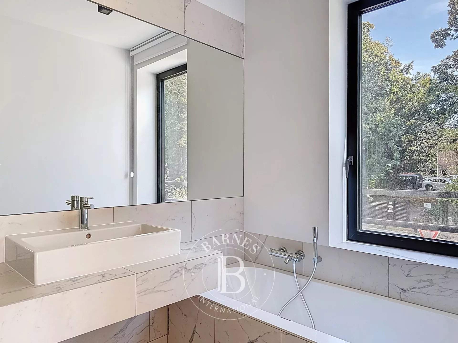 Uccle  - Maison 10 Pi&egrave;ces 4 Chambres - picture 10