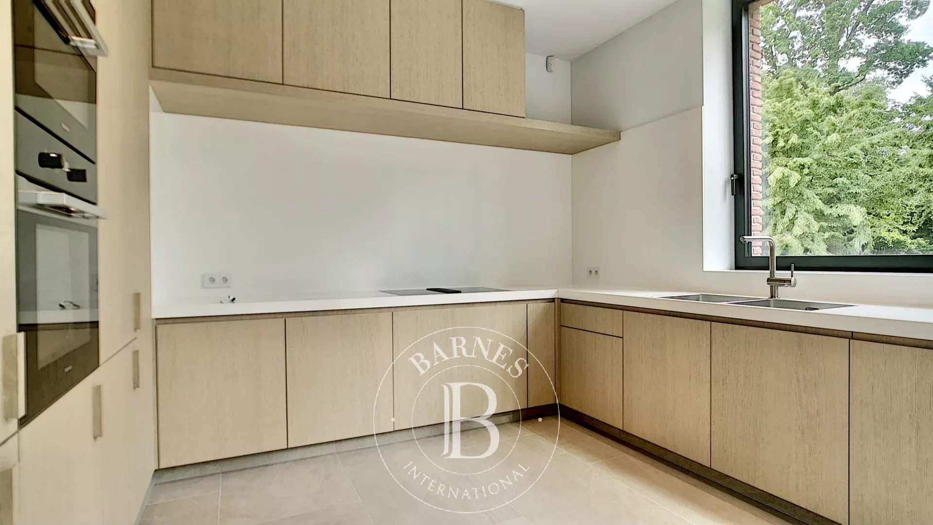 Uccle  - Appartement 12 Pi&egrave;ces 3 Chambres - picture 8