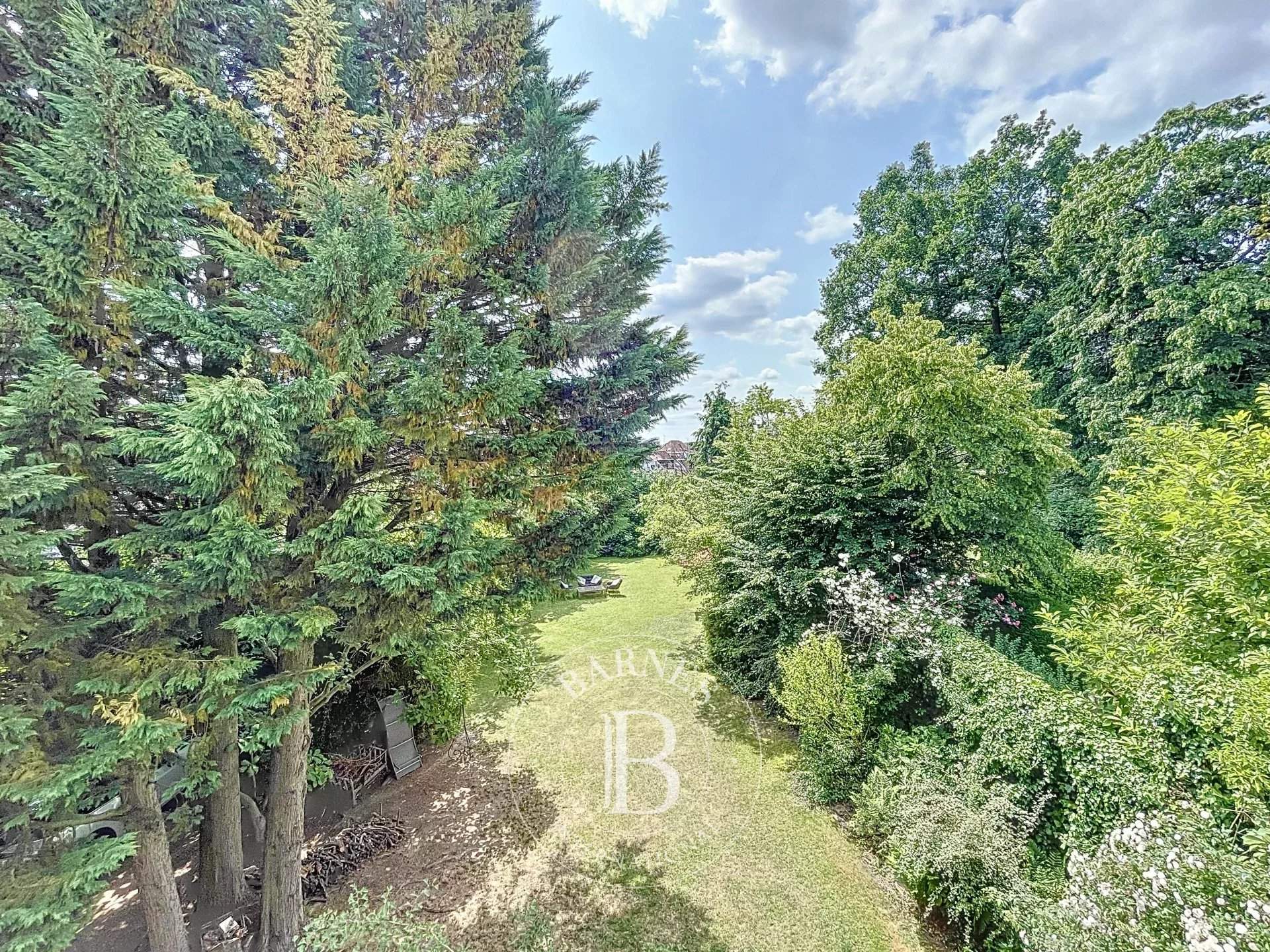 Uccle  - Edificio  - picture 2