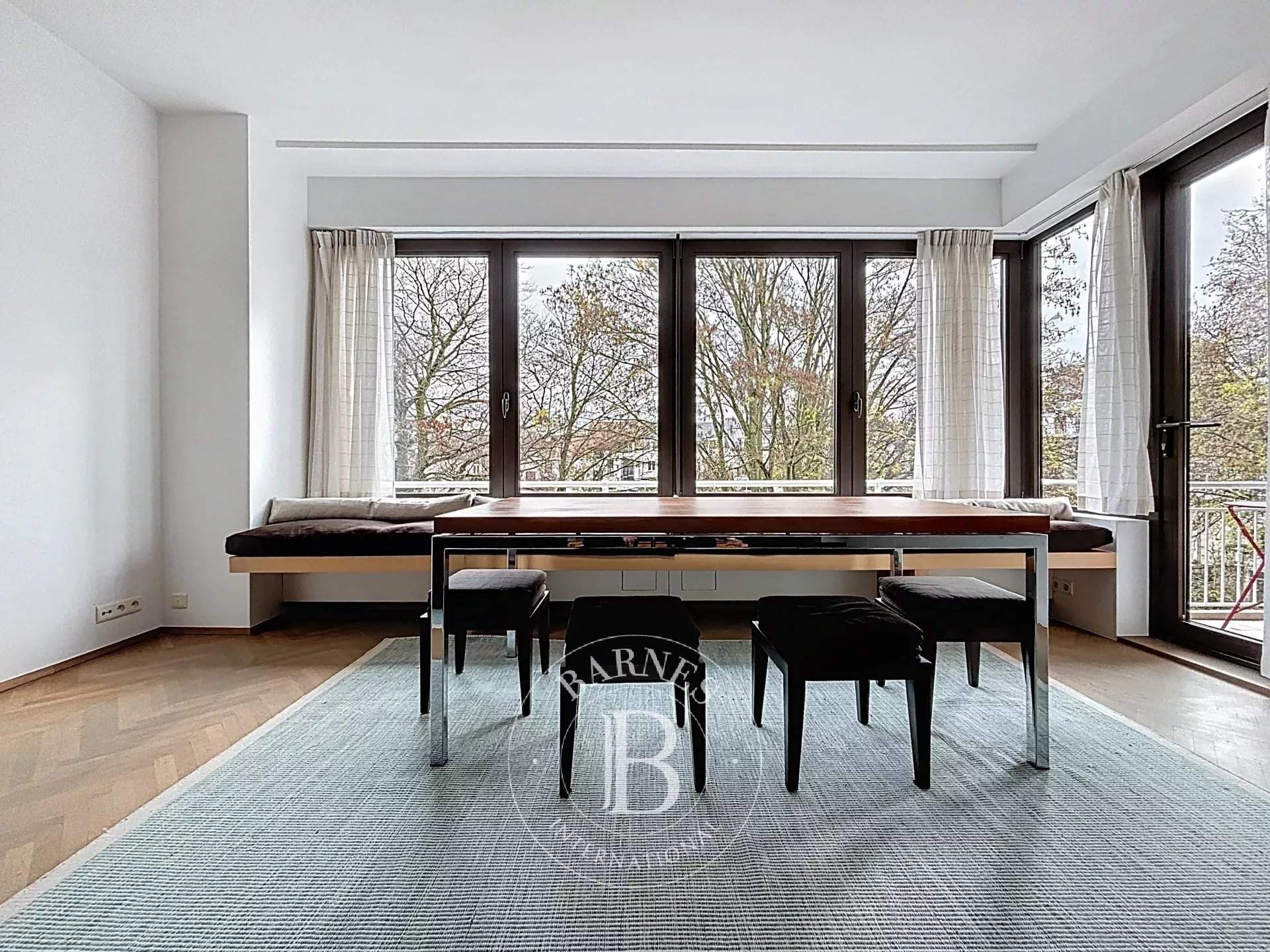 Saint-Gilles  - Appartement 7 Pi&egrave;ces 2 Chambres - picture 2