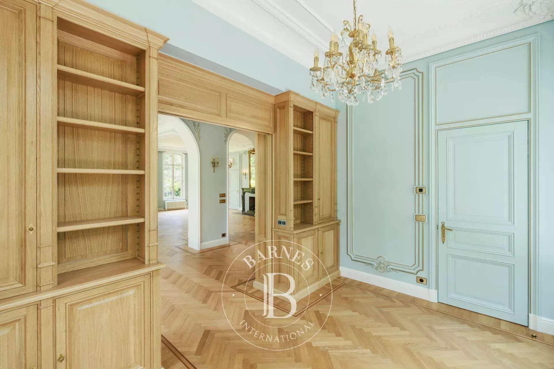 Uccle  - Maison 19 Pi&egrave;ces 7 Chambres - picture 3