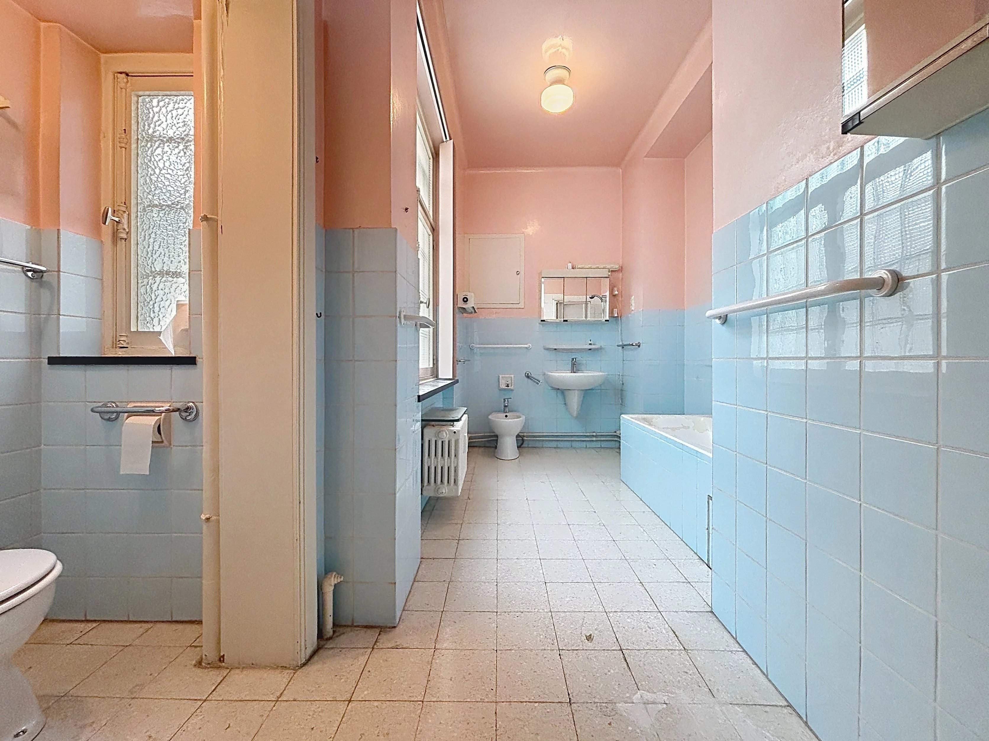Ixelles  - Appartement 8 Pi&egrave;ces 3 Chambres - picture 14