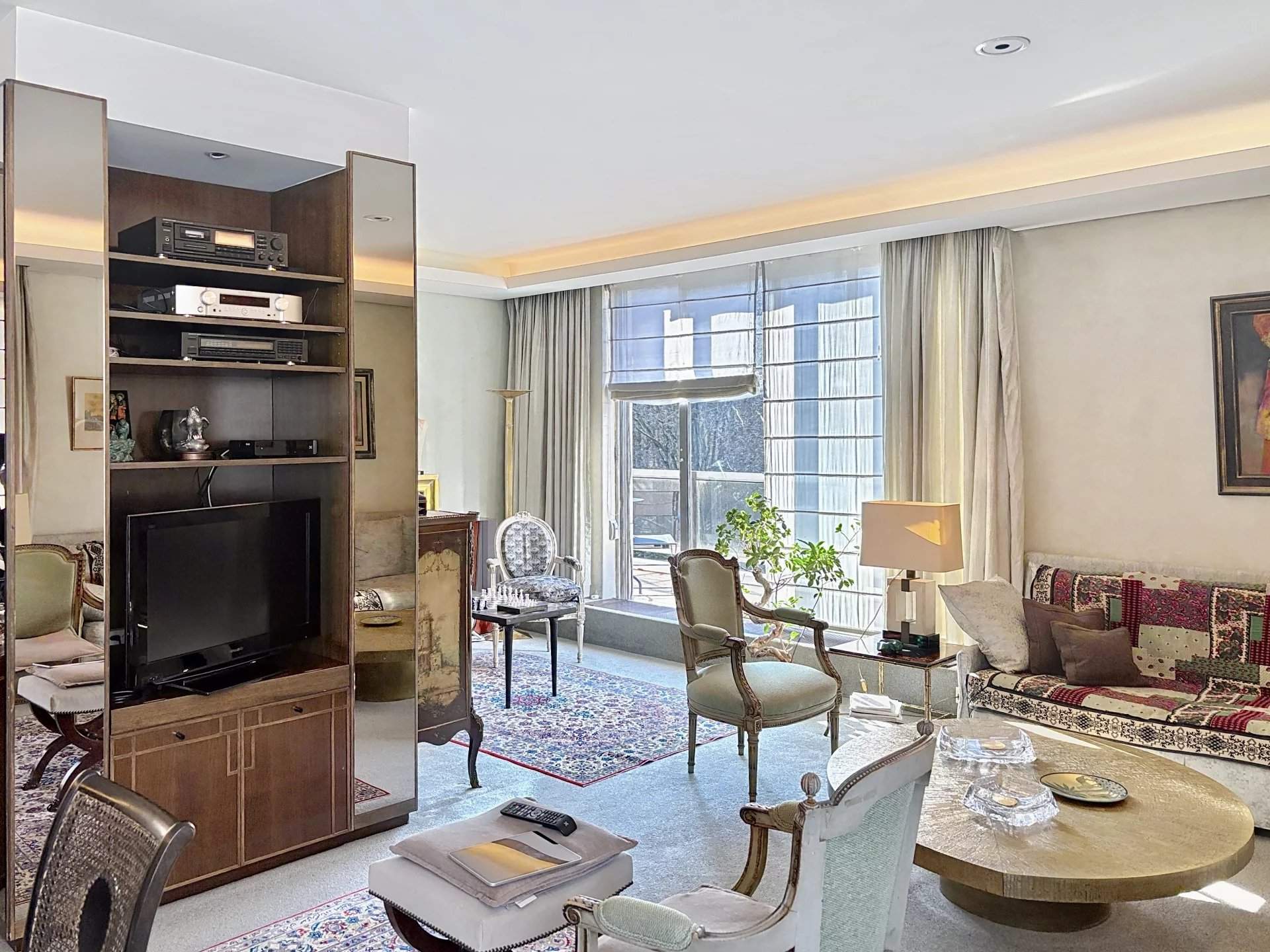 Ixelles  - Appartement 7 Pi&egrave;ces 3 Chambres - picture 3