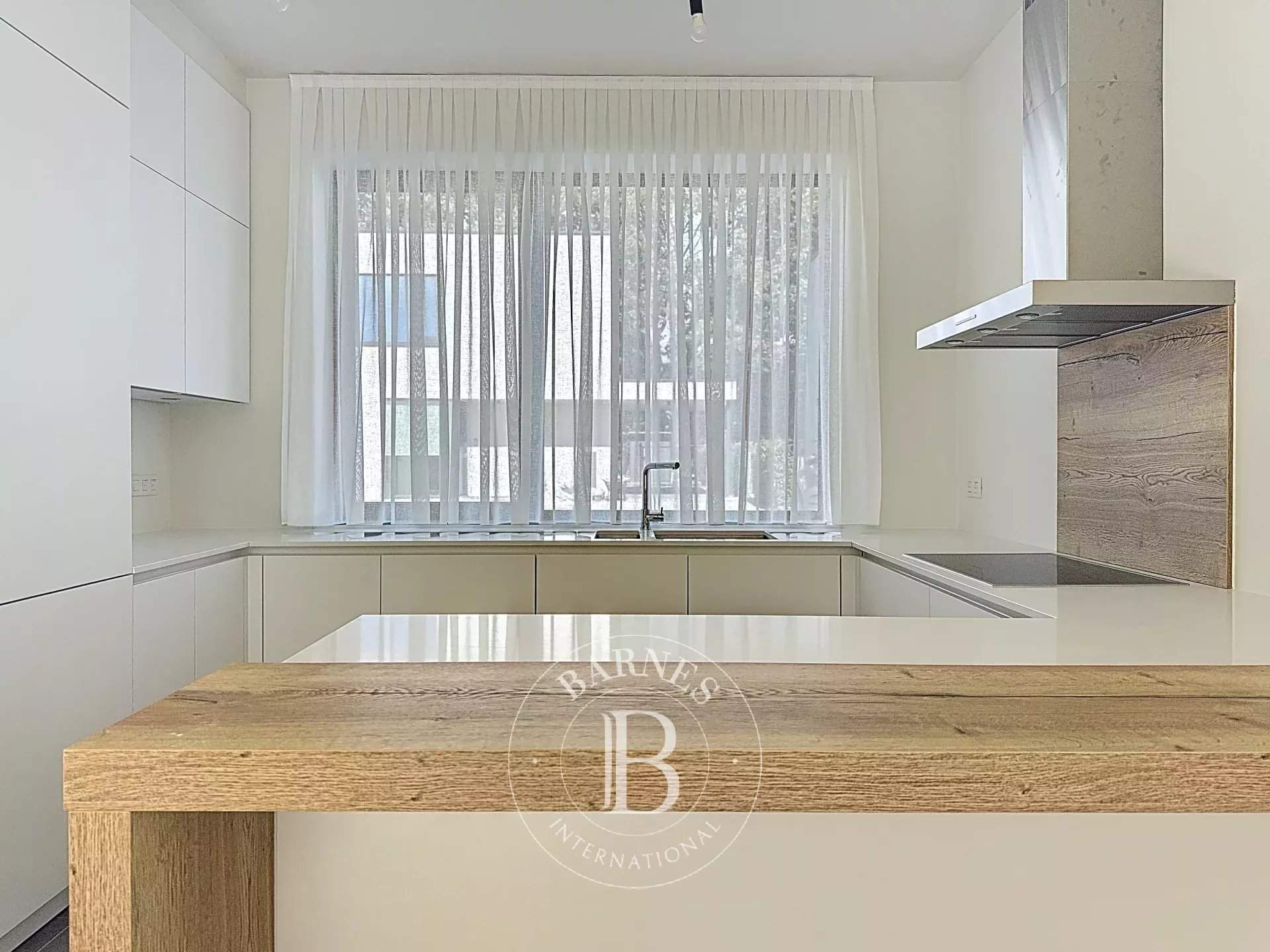 Uccle  - Maison 10 Pi&egrave;ces 4 Chambres - picture 2