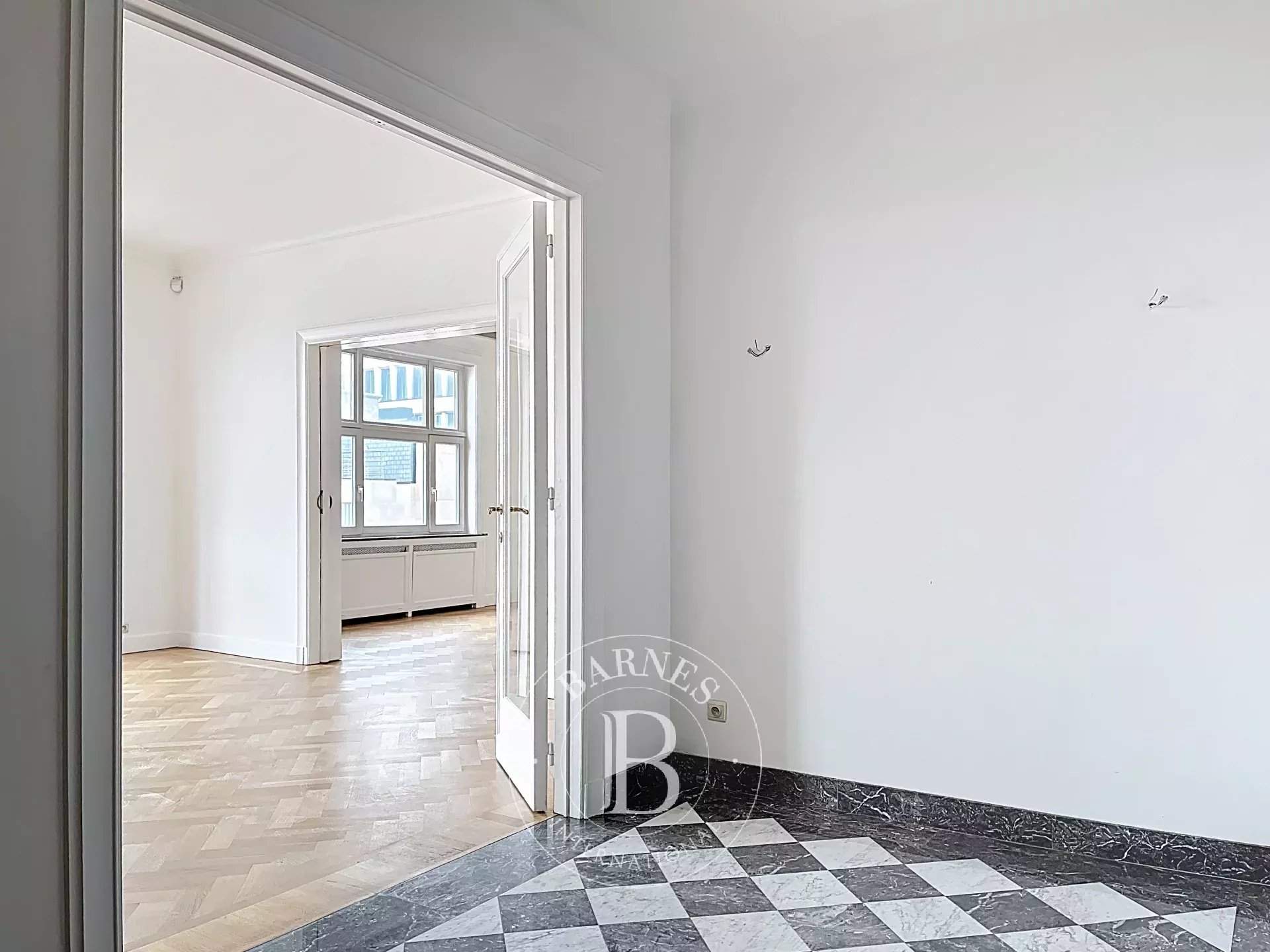 Bruxelles  - Appartement 11 Pi&egrave;ces 3 Chambres - picture 2