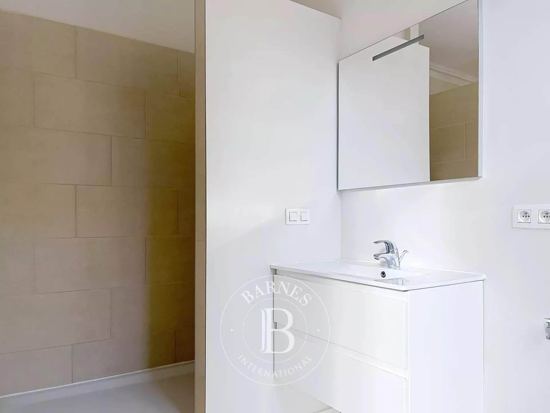 Ixelles  - Appartement 3 Pièces, 1 Chambre - picture 8