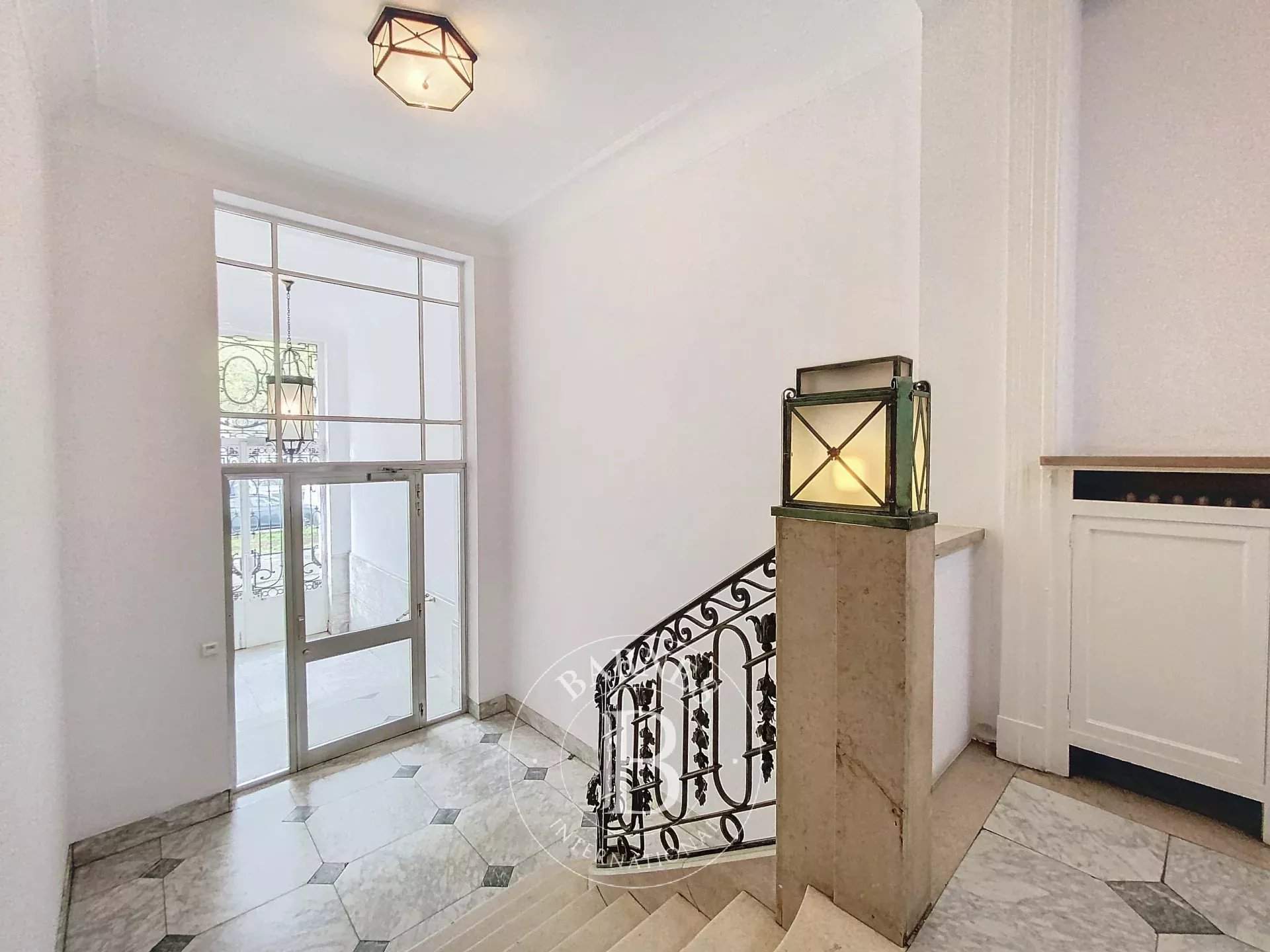Ixelles  - Appartement 8 Pièces 4 Chambres - picture 13