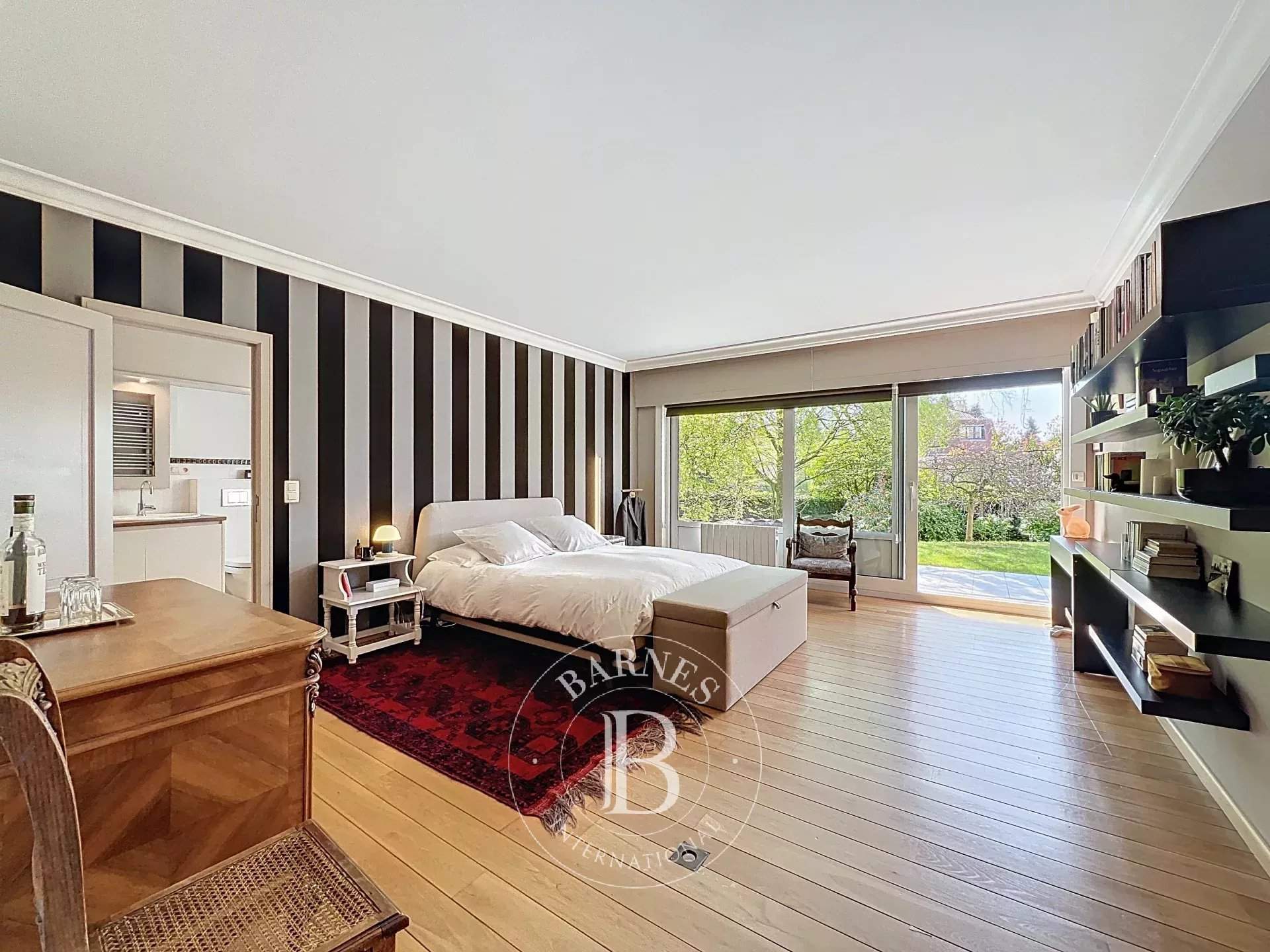 Uccle  - Apartment 4 Bedrooms - picture 11