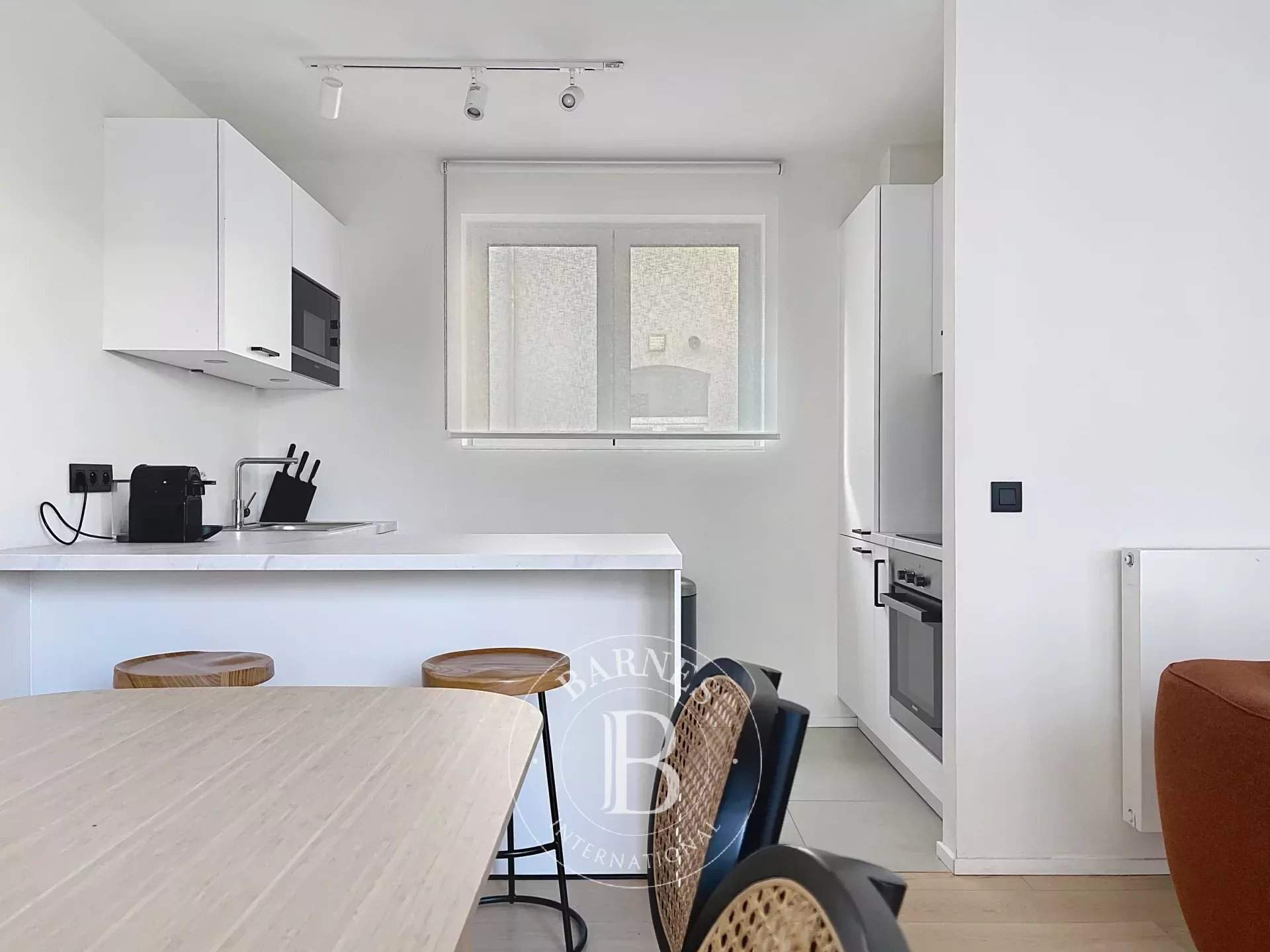 Bruxelles  - Duplex 6 Pièces 3 Chambres - picture 3