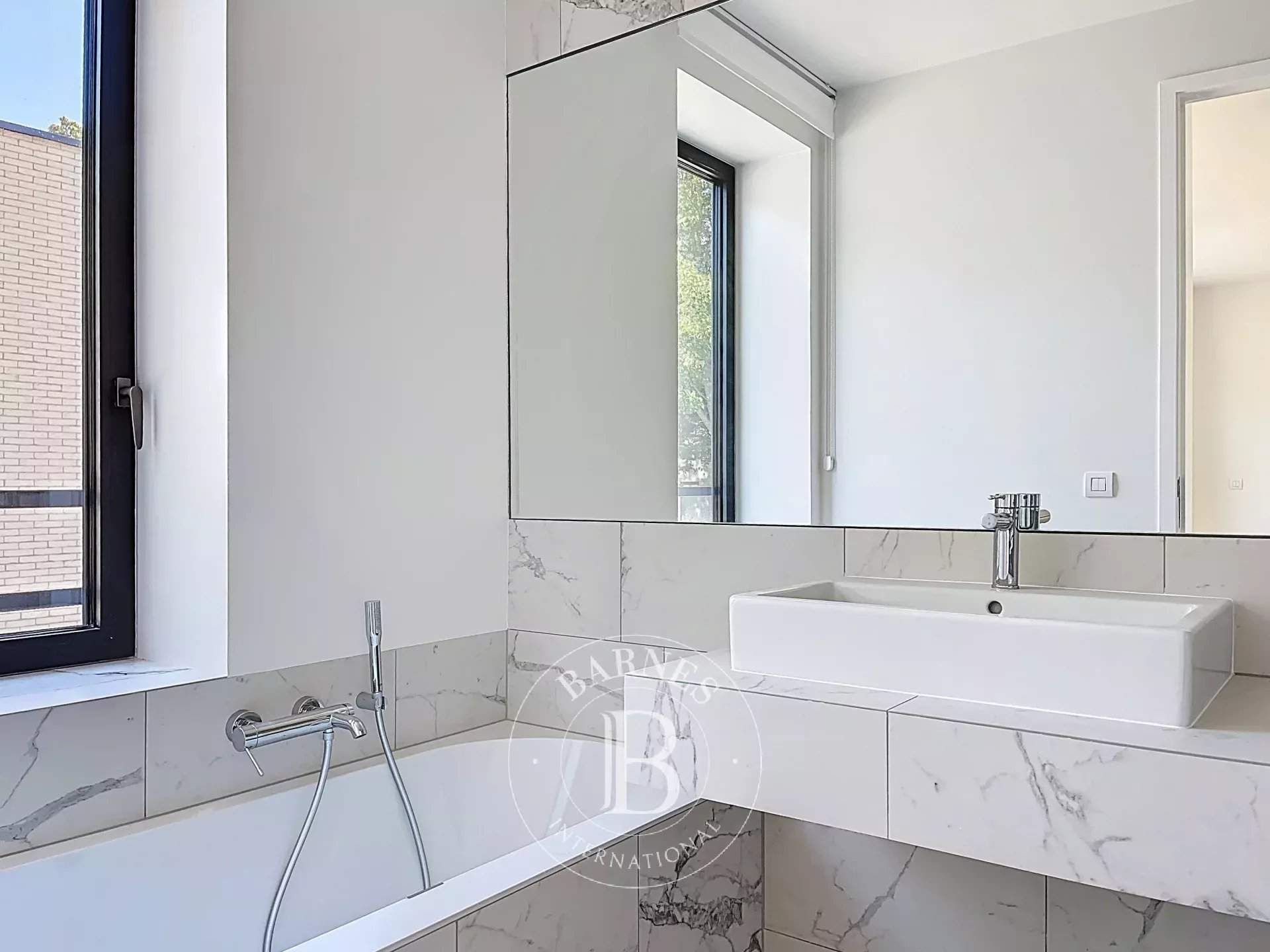 Uccle  - Maison 10 Pi&egrave;ces 4 Chambres - picture 8