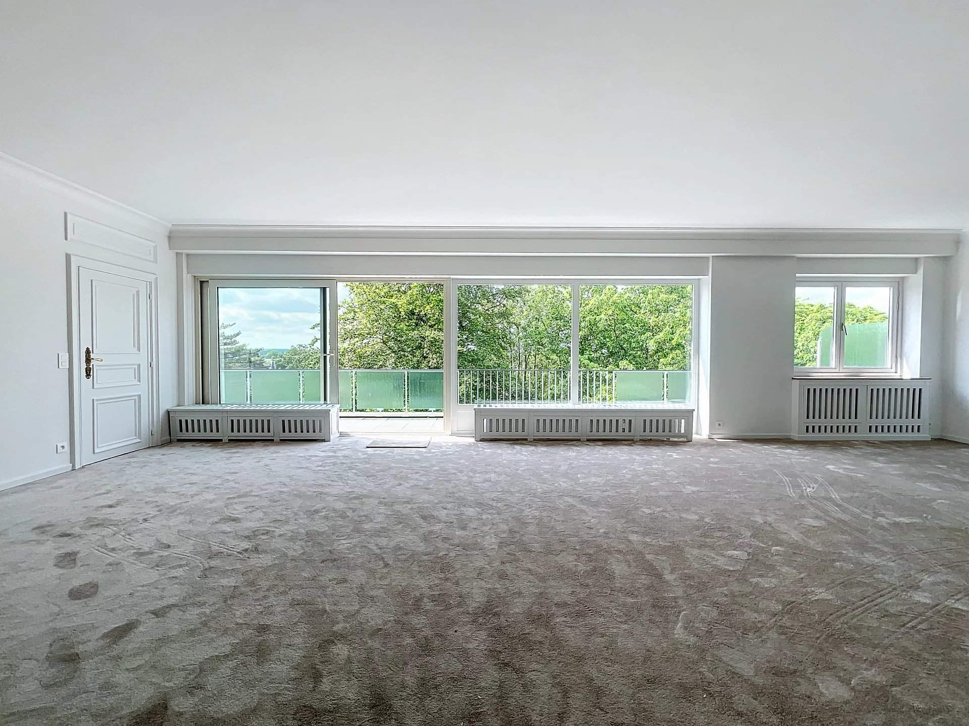 Uccle  - Apartment 4 Bedrooms - picture 3