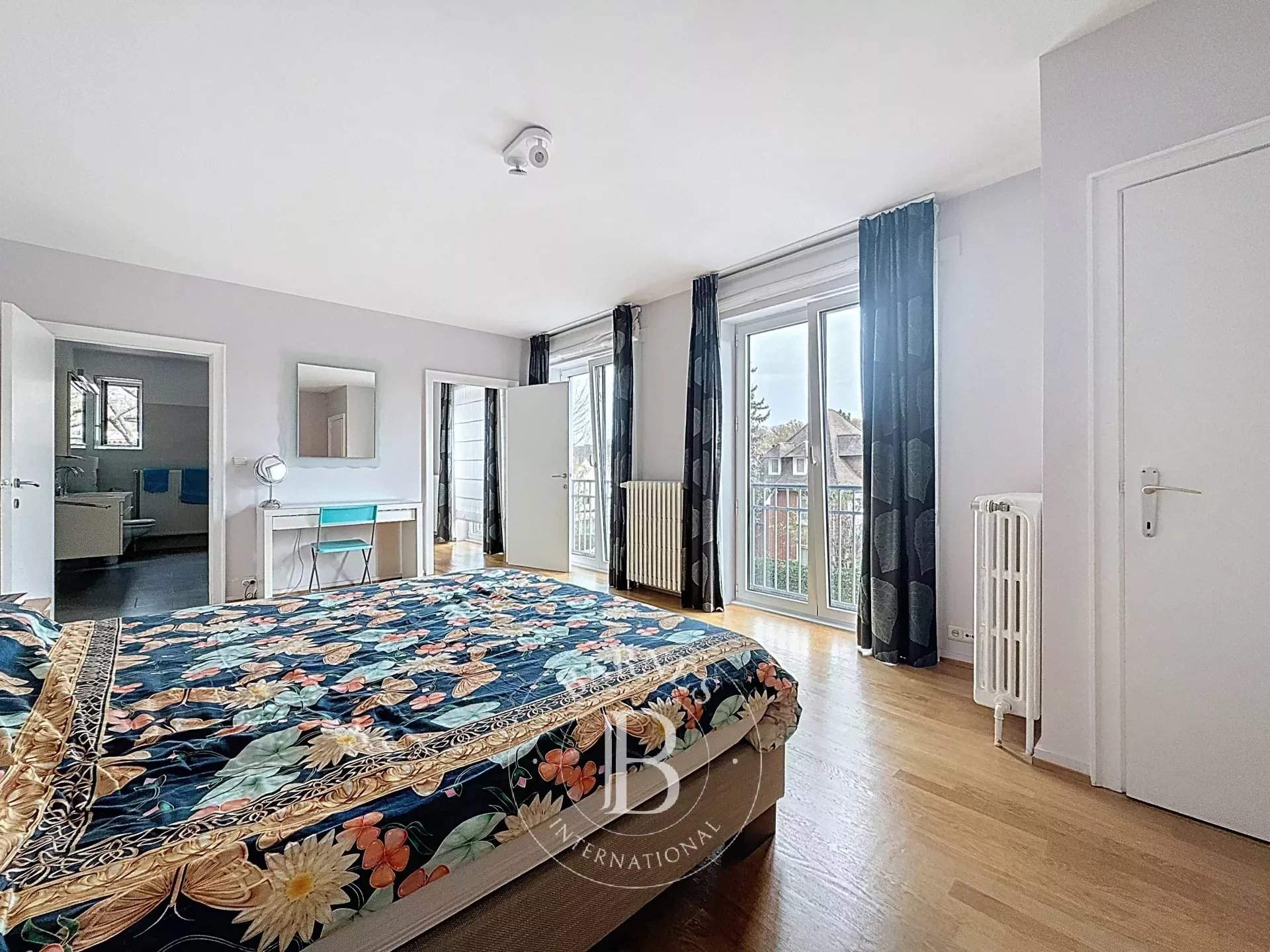 Uccle  - Maison 14 Pi&egrave;ces 5 Chambres - picture 9