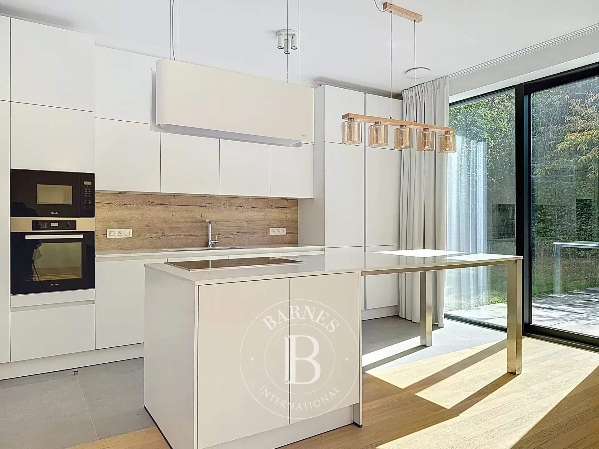 Uccle  - Maison 10 Pi&egrave;ces 4 Chambres - picture 2