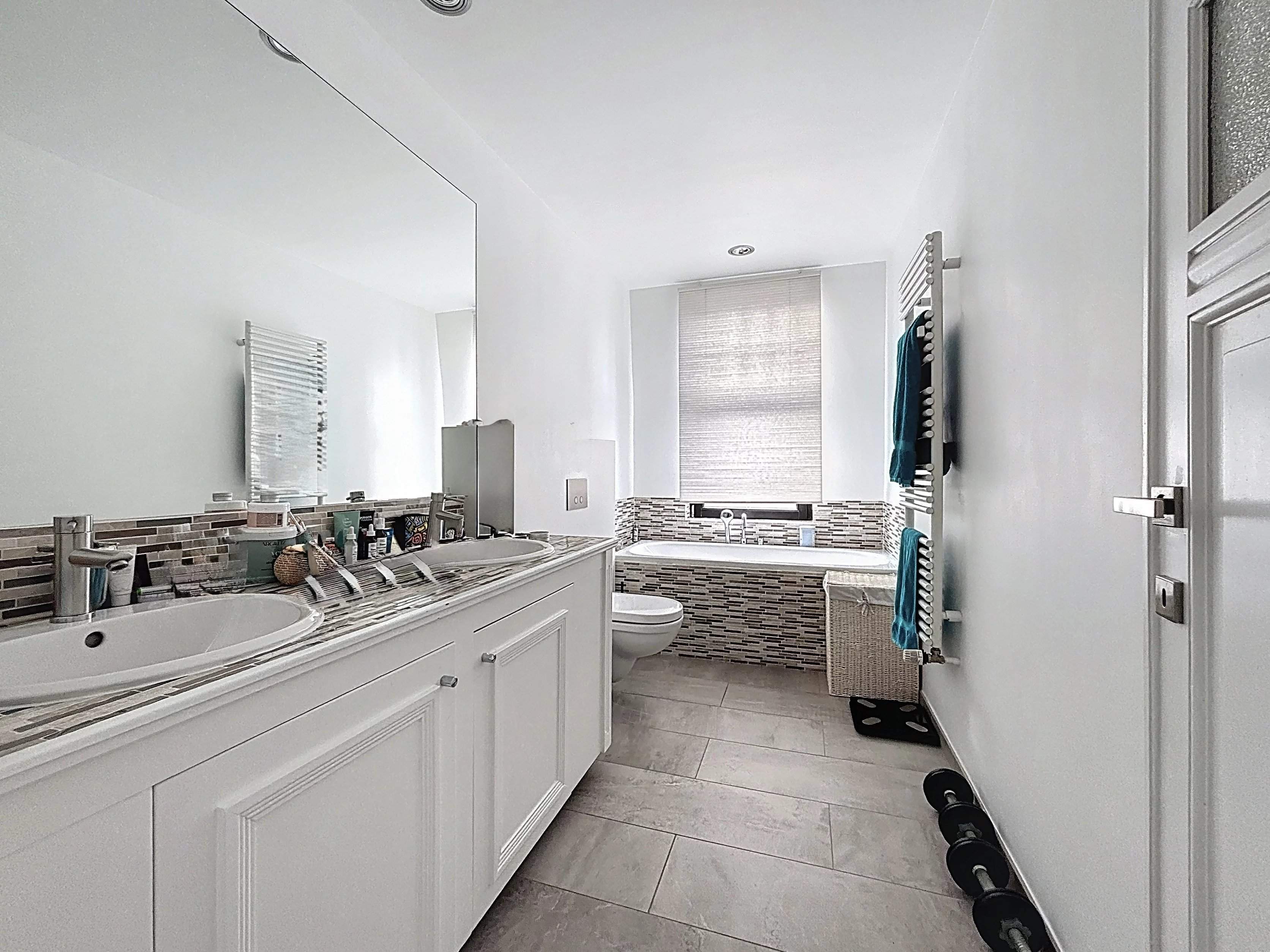 Uccle  - Appartement 10 Pi&egrave;ces 3 Chambres - picture 17