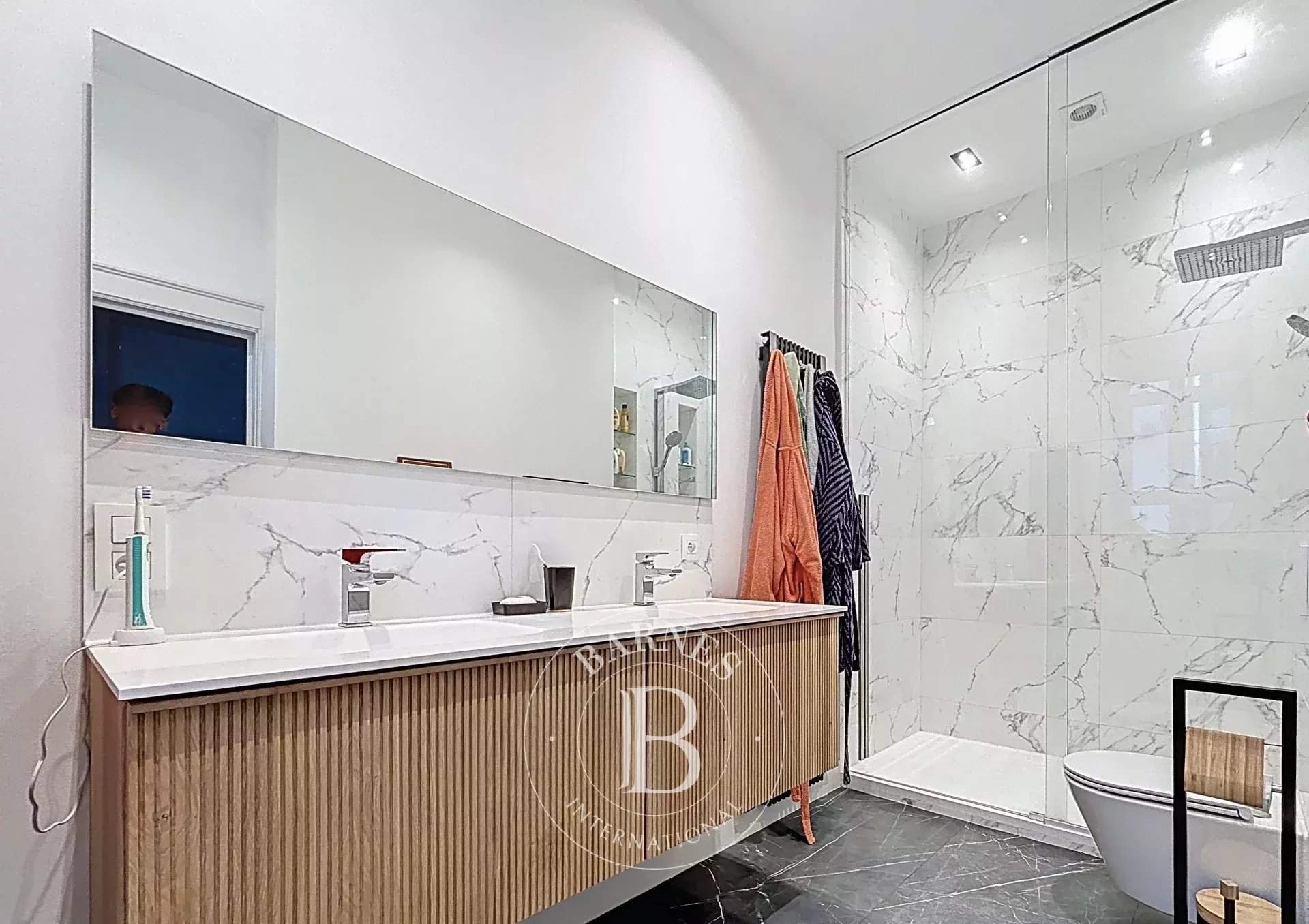 Bruxelles  - Appartement 10 Pièces 2 Chambres - picture 13