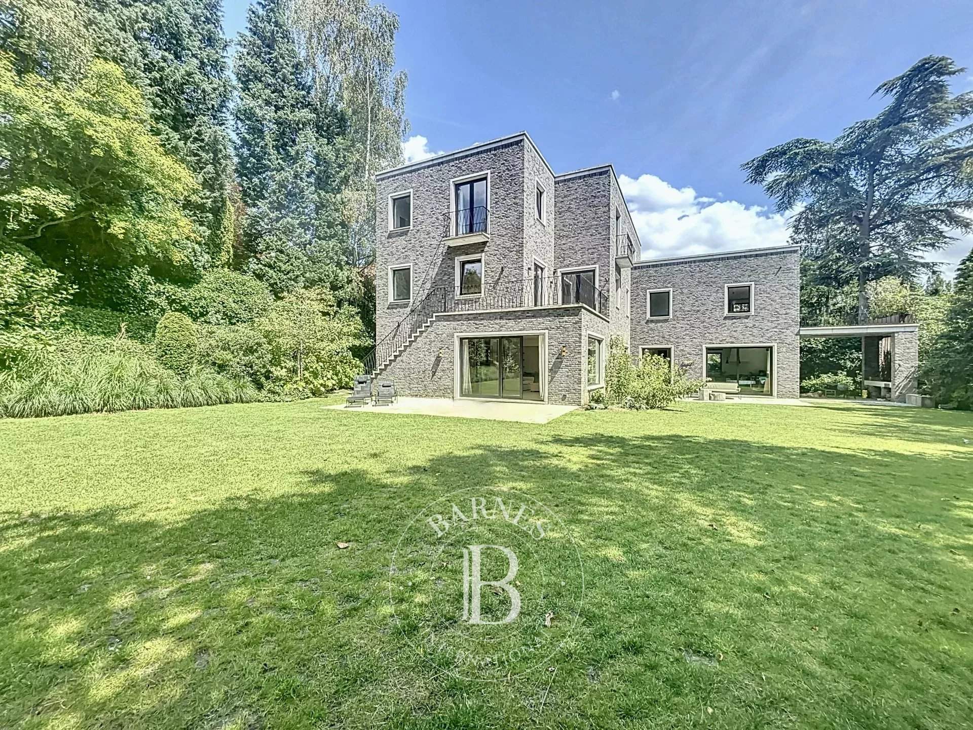 Uccle  - Maison 23 Pièces 6 Chambres - picture 1