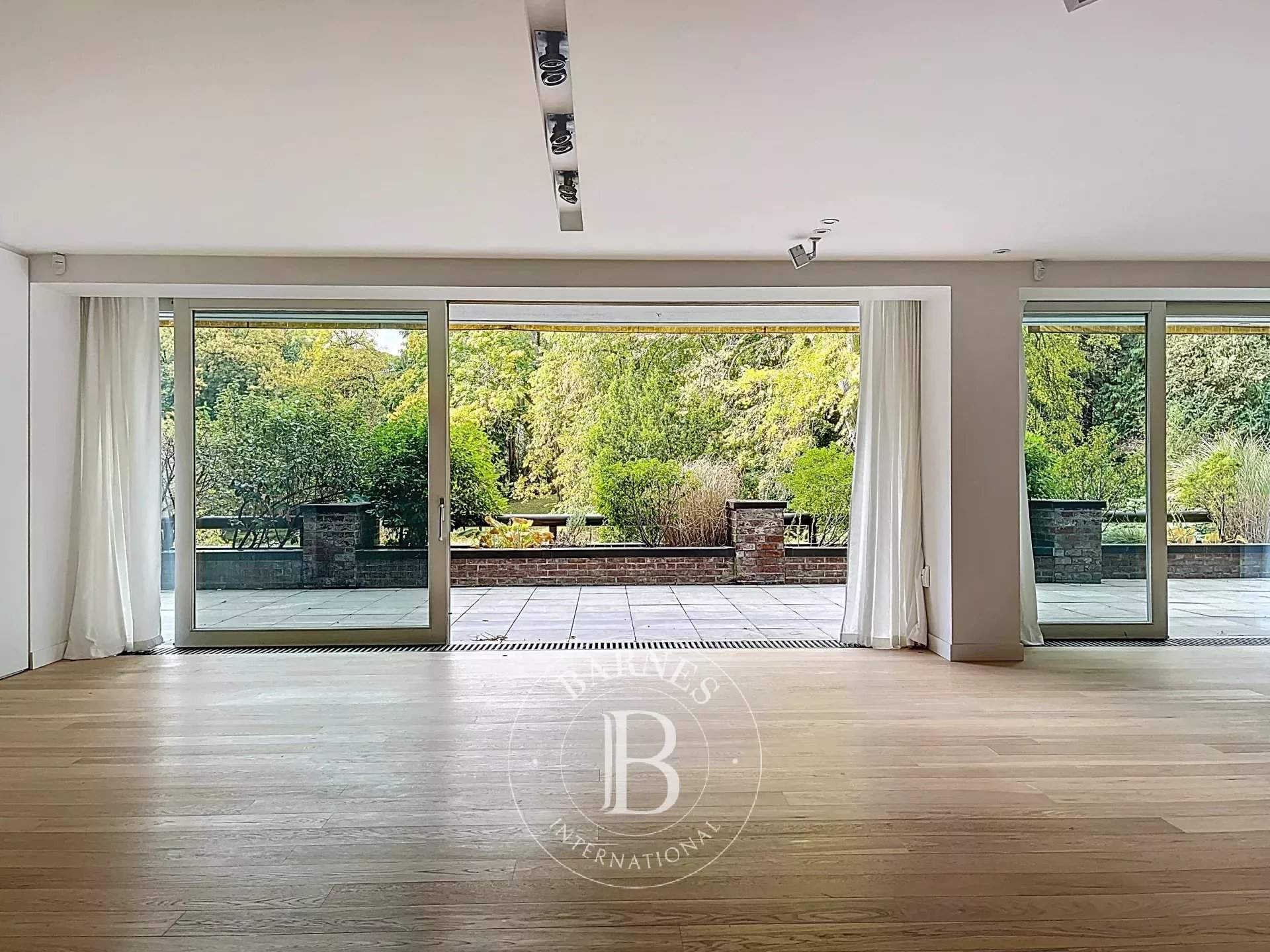 Uccle  - Appartement 8 Pièces 4 Chambres - picture 4