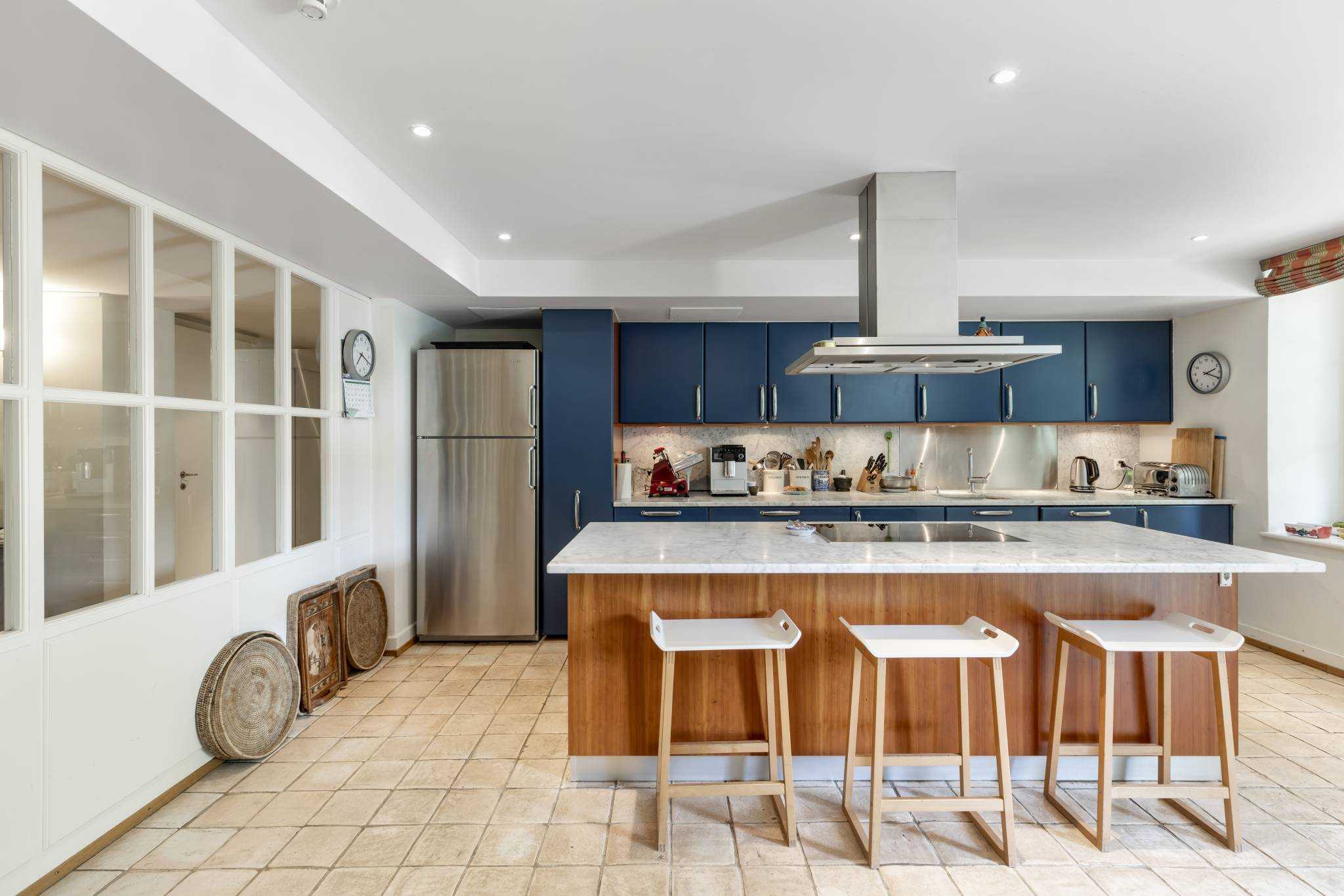 Tolochenaz  - Maison 21.0 Pi&egrave;ces 12 Chambres