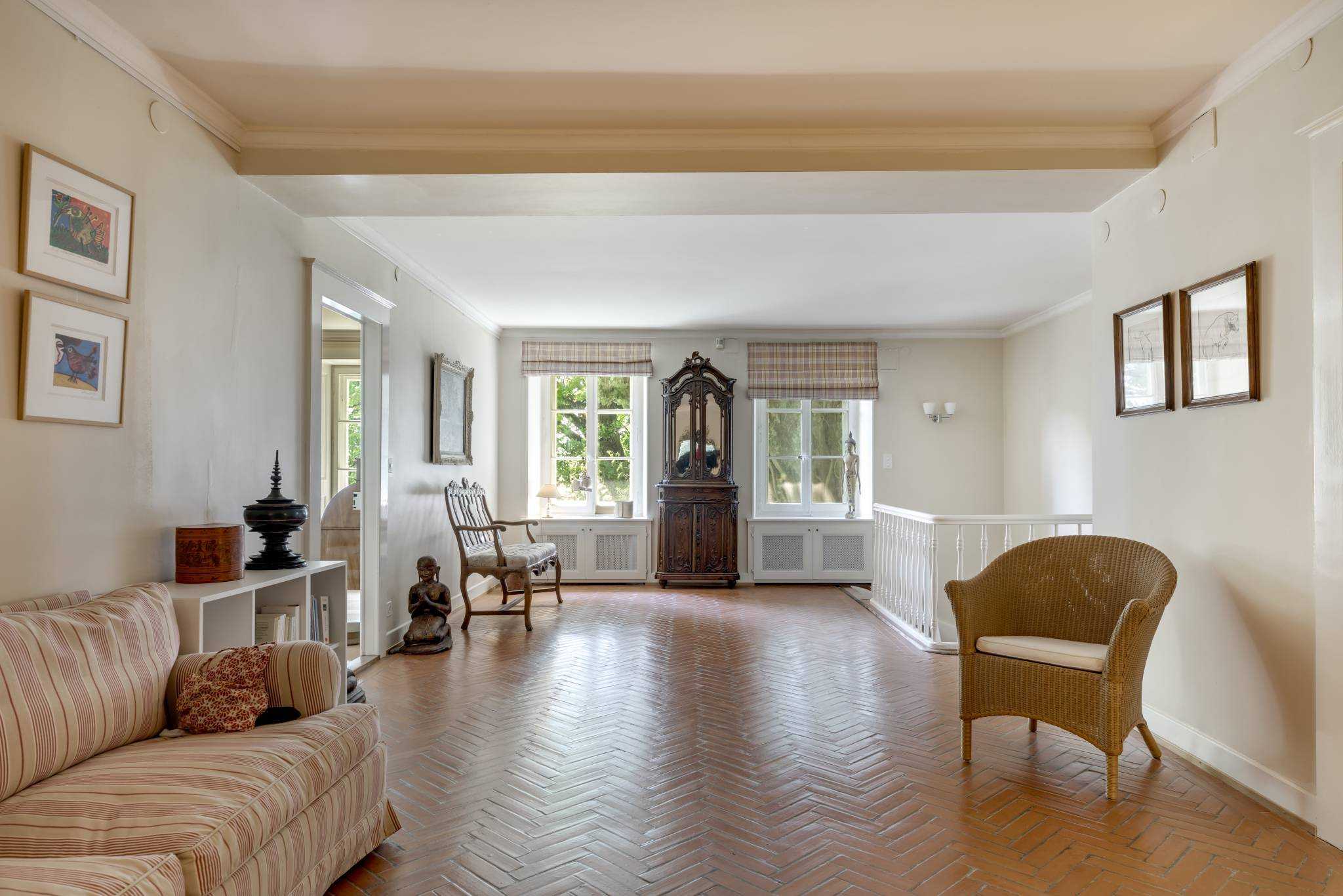 Tolochenaz  - Maison 21.0 Pi&egrave;ces 12 Chambres