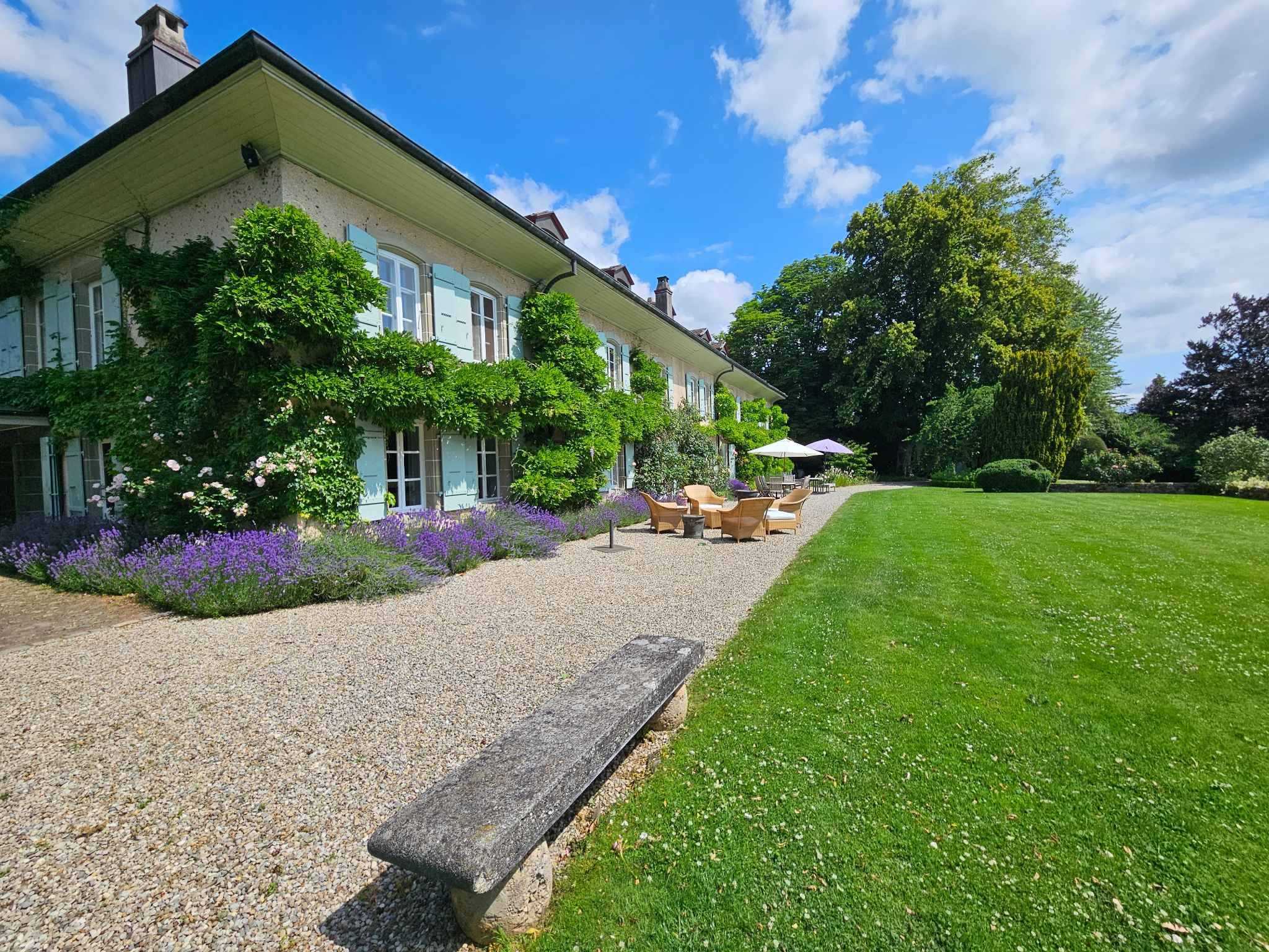 Tolochenaz  - House 12 Bedrooms