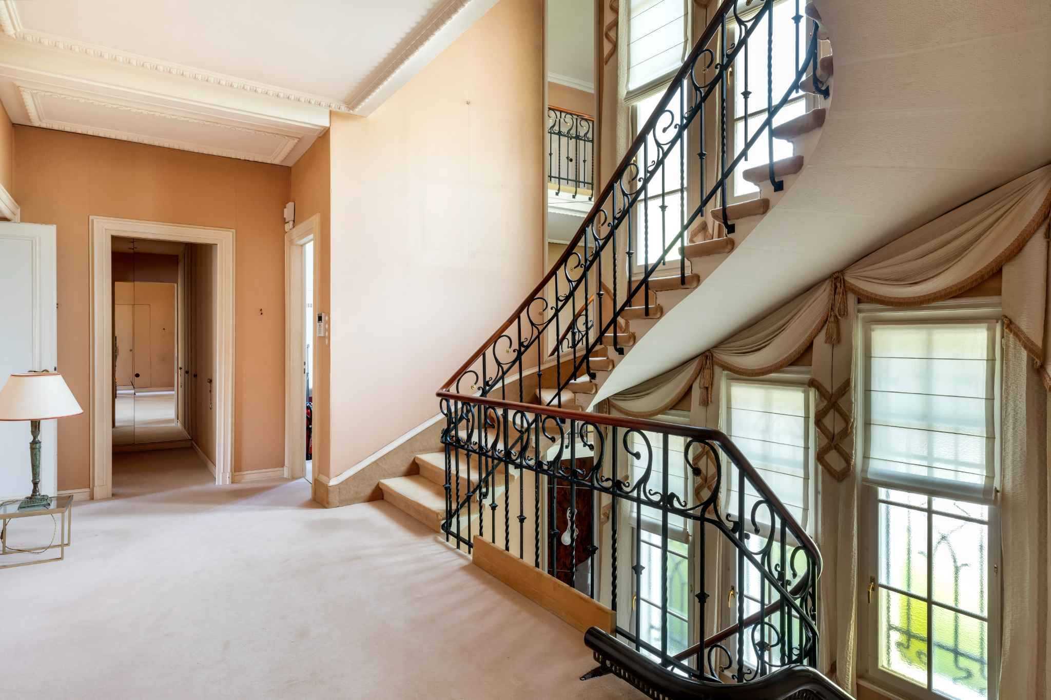 Lausanne  - Maison 11.5 Pi&egrave;ces 7 Chambres