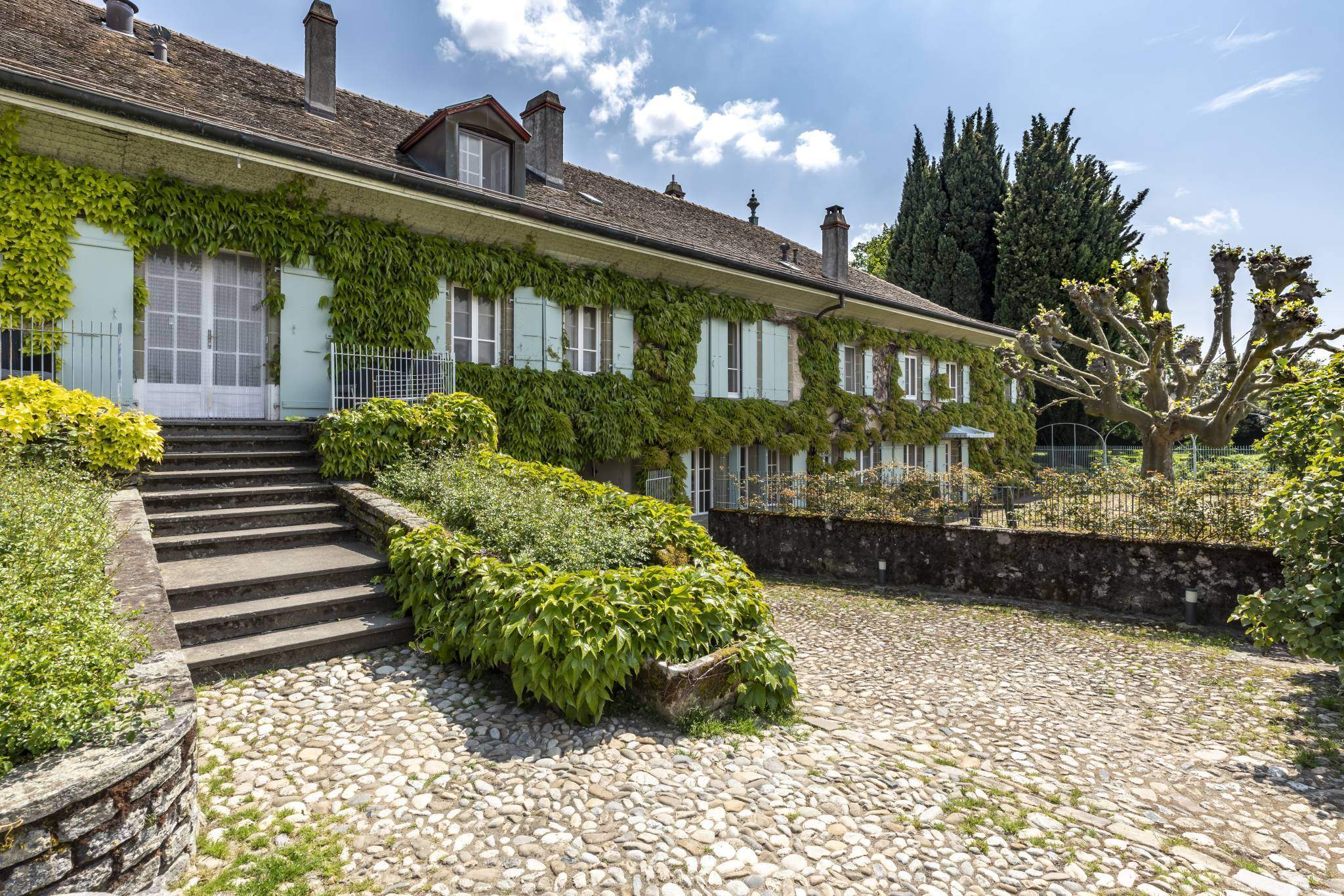 Tolochenaz  - House 12 Bedrooms - picture 12