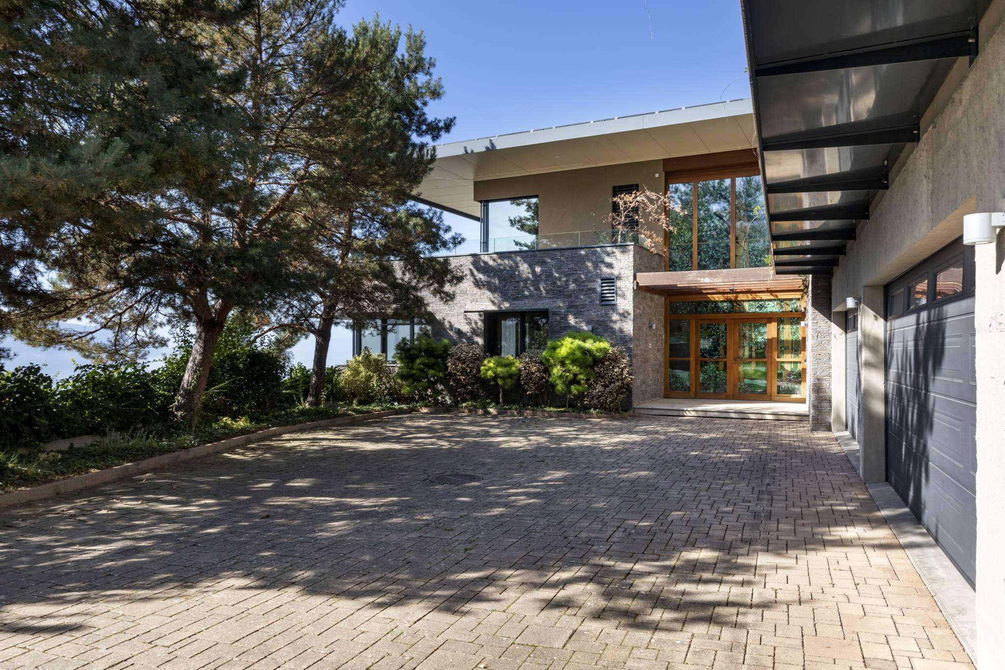 Montreux  - House 5 Bedrooms - picture 13