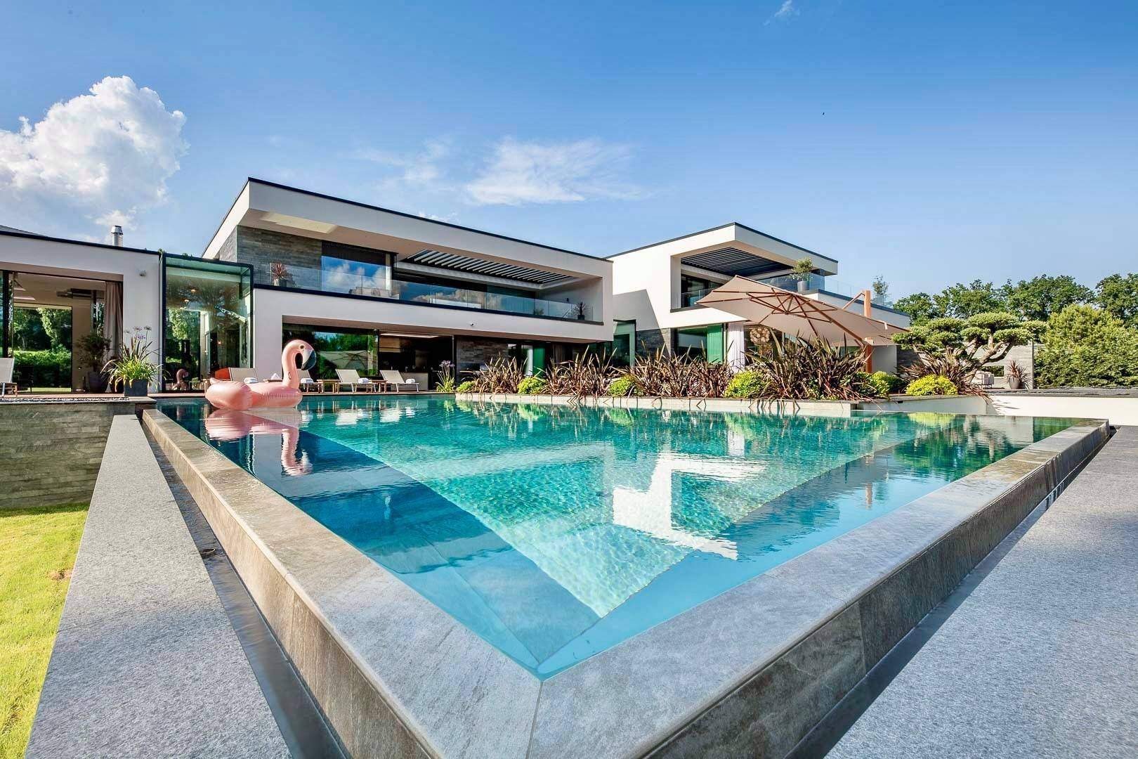 Mies  - House 9 Bedrooms - picture 1