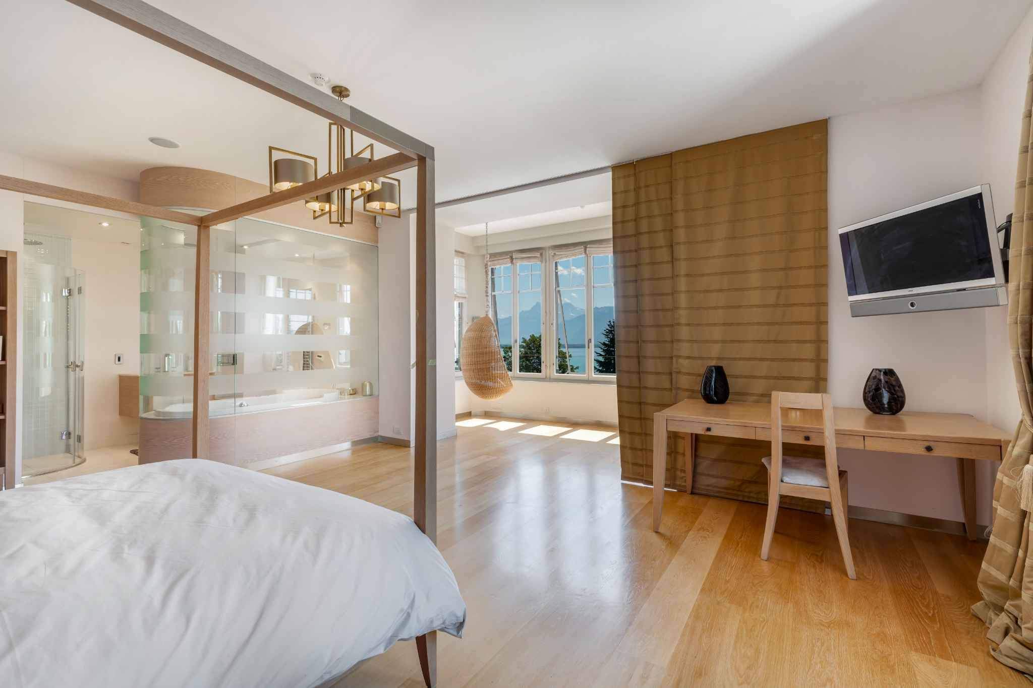 Montreux  - House 10 Bedrooms - picture 8