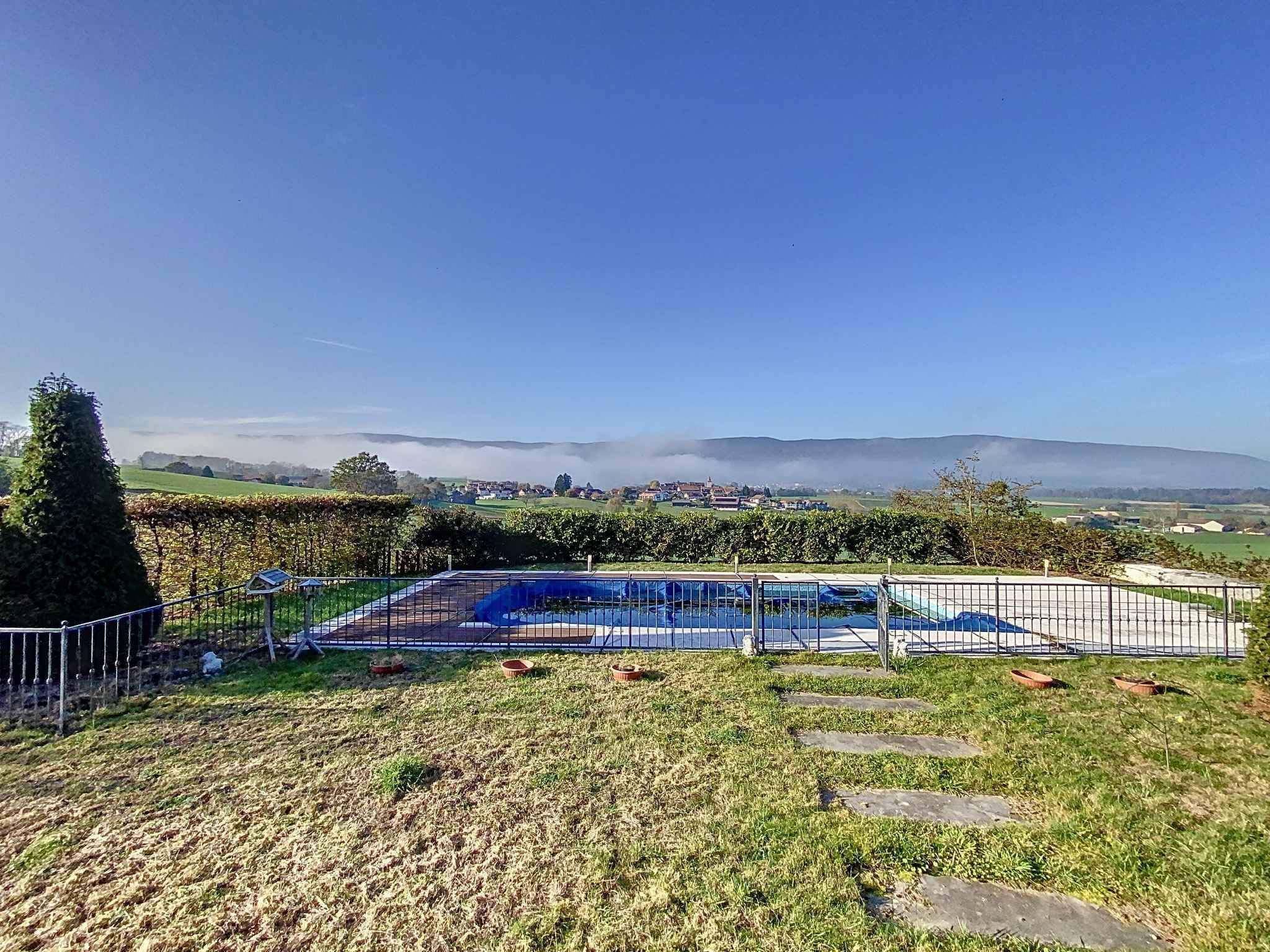 Essertines-sur-Rolle  - House 6 Bedrooms - picture 11