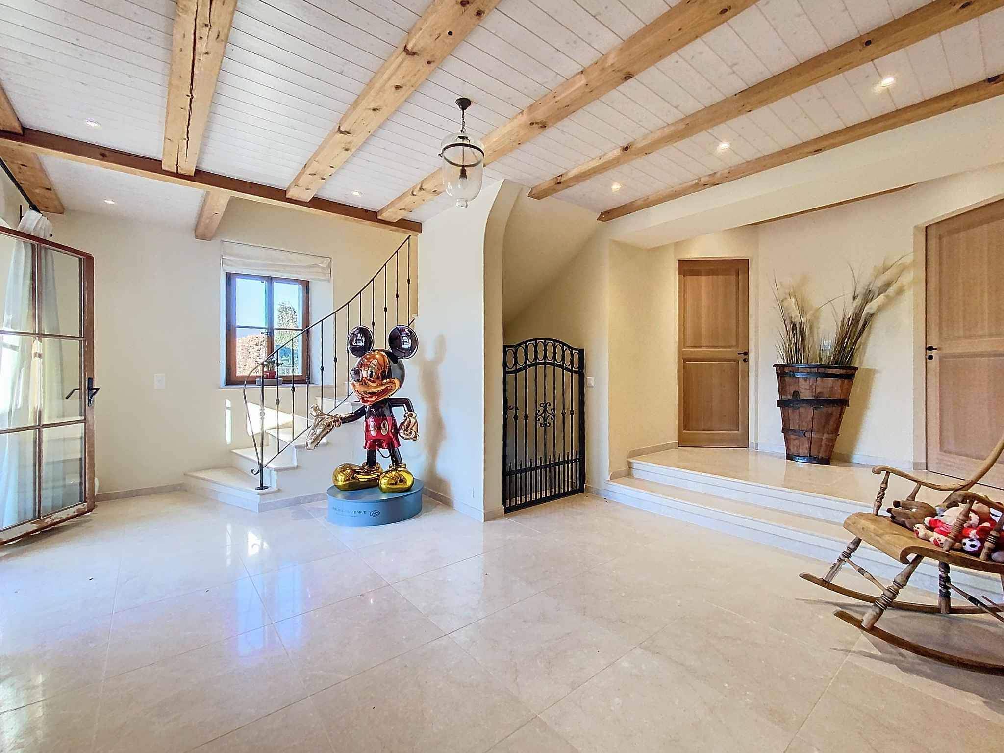 Essertines-sur-Rolle  - House 6 Bedrooms - picture 2